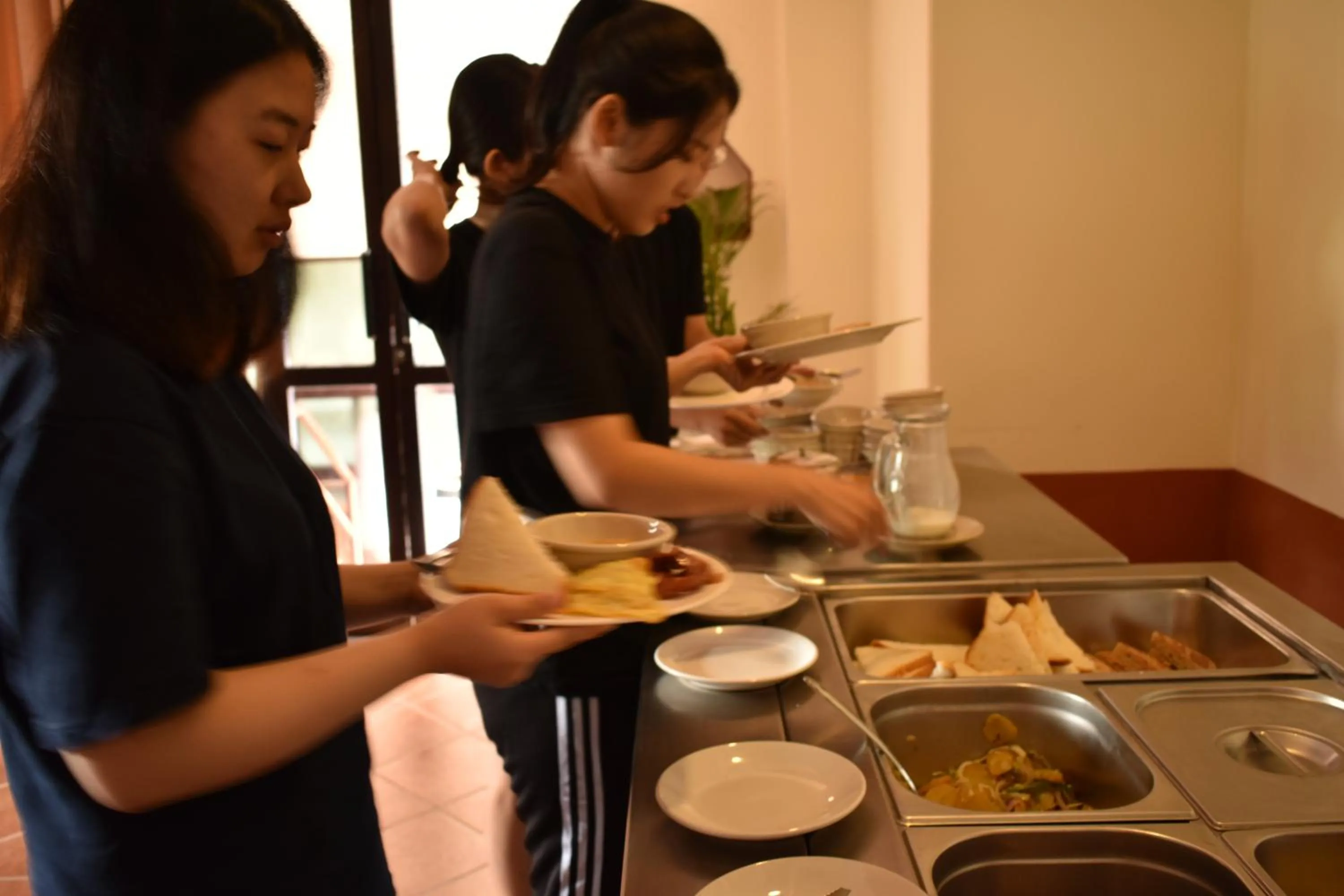 Restaurant/places to eat in Gaia Holiday Home