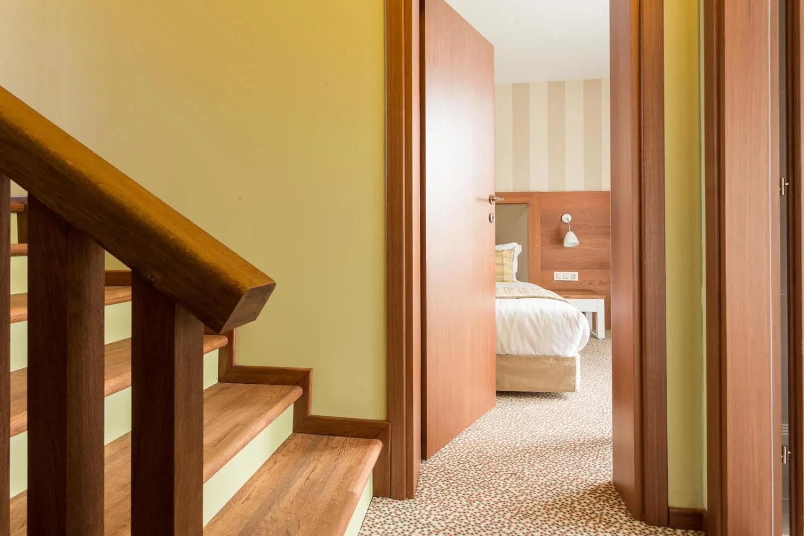 Decorative detail, Bed in Ruskovets Thermal SPA & Ski Resort