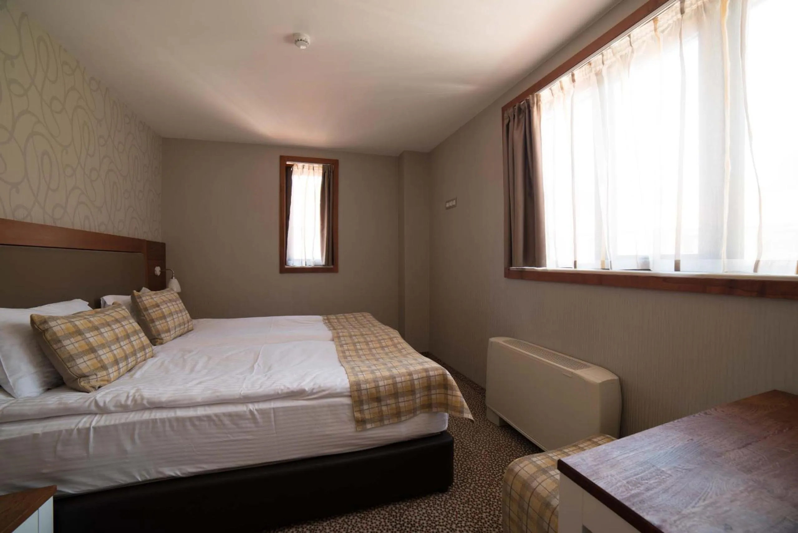 Photo of the whole room, Bed in Ruskovets Thermal SPA & Ski Resort