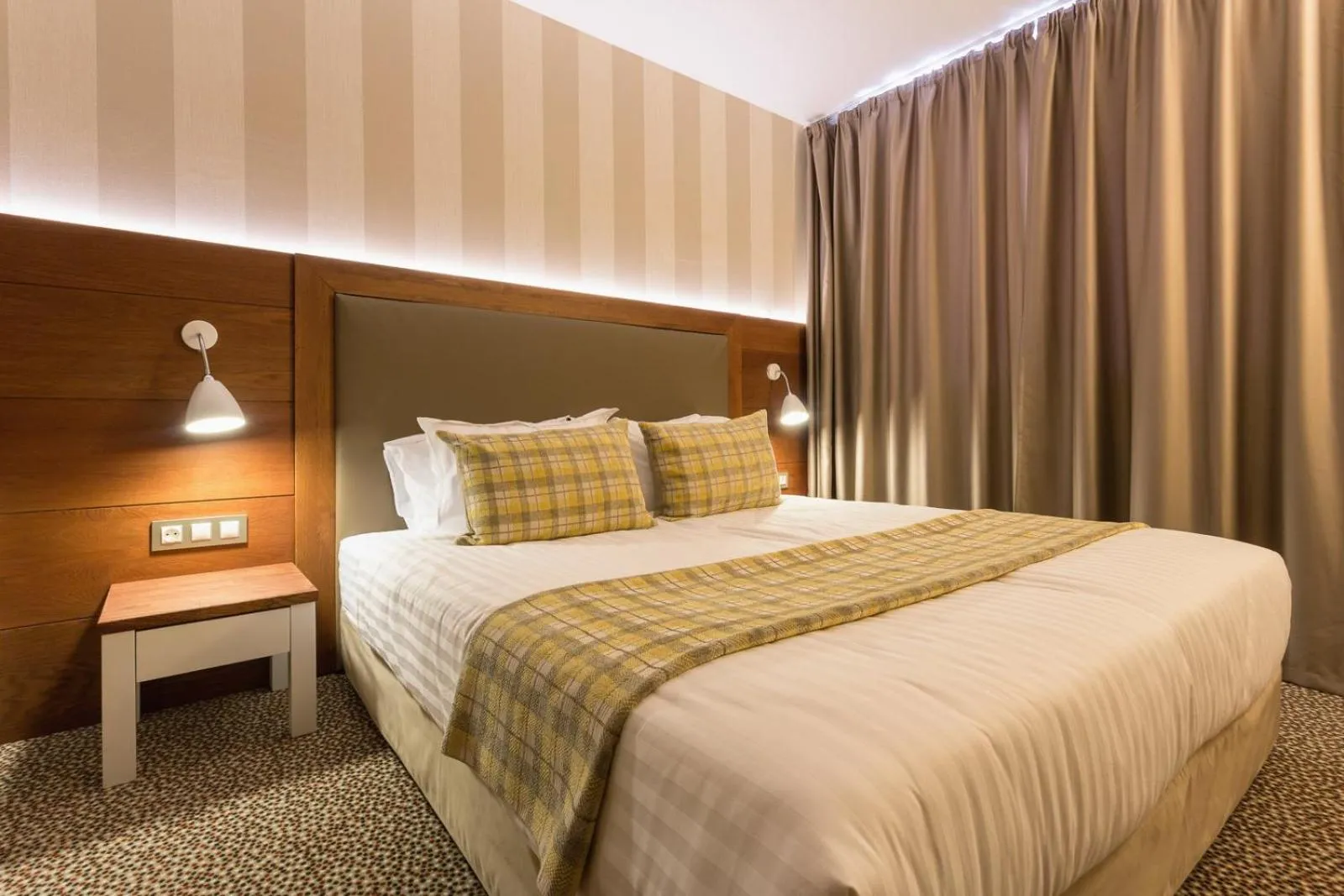 Bedroom, Bed in Ruskovets Thermal SPA & Ski Resort