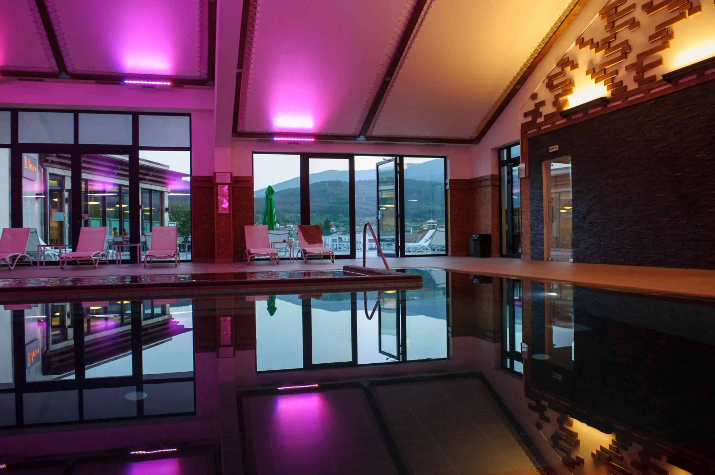 Swimming pool in Ruskovets Thermal SPA & Ski Resort