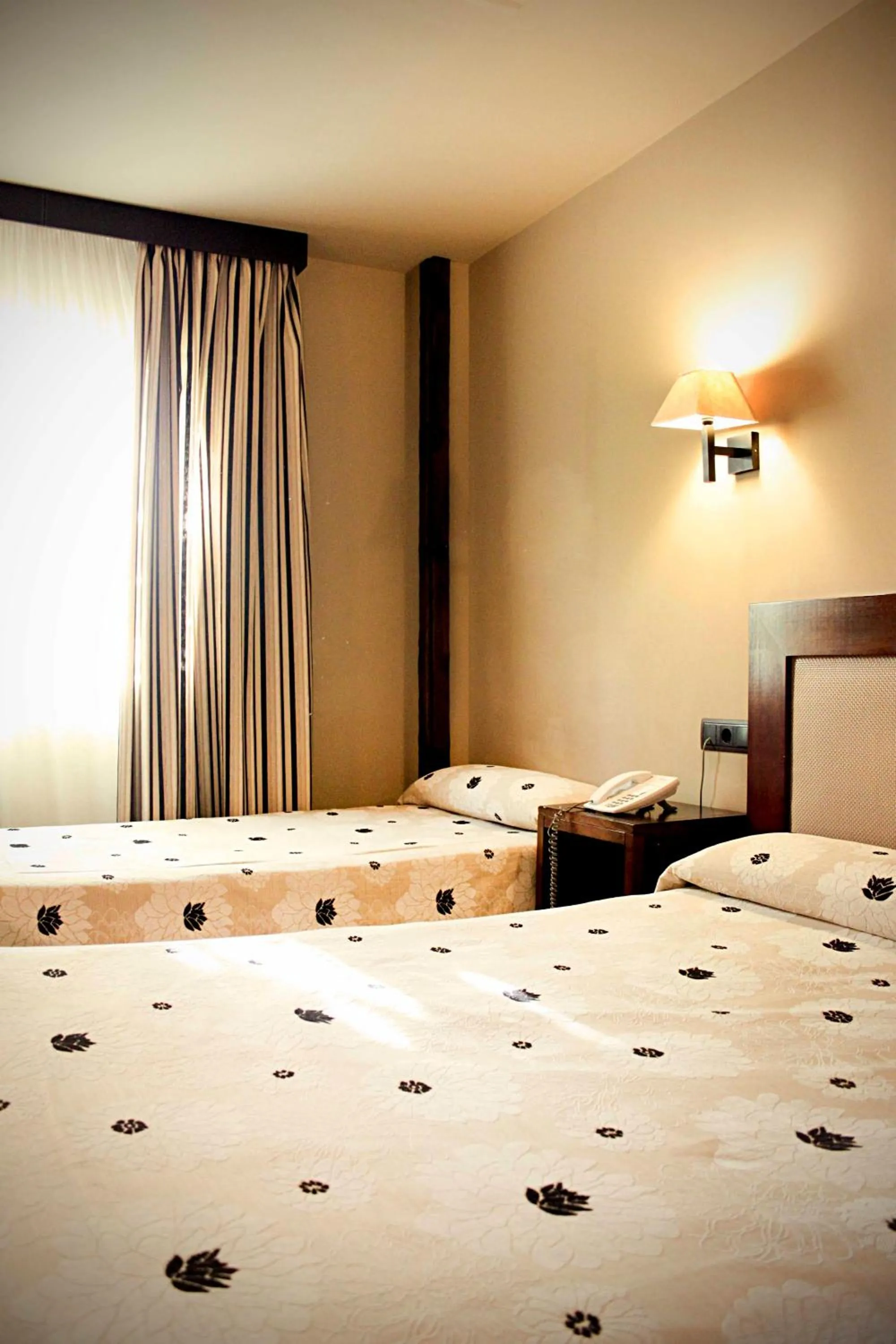 Photo of the whole room, Bed in Hotel Zerbinetta