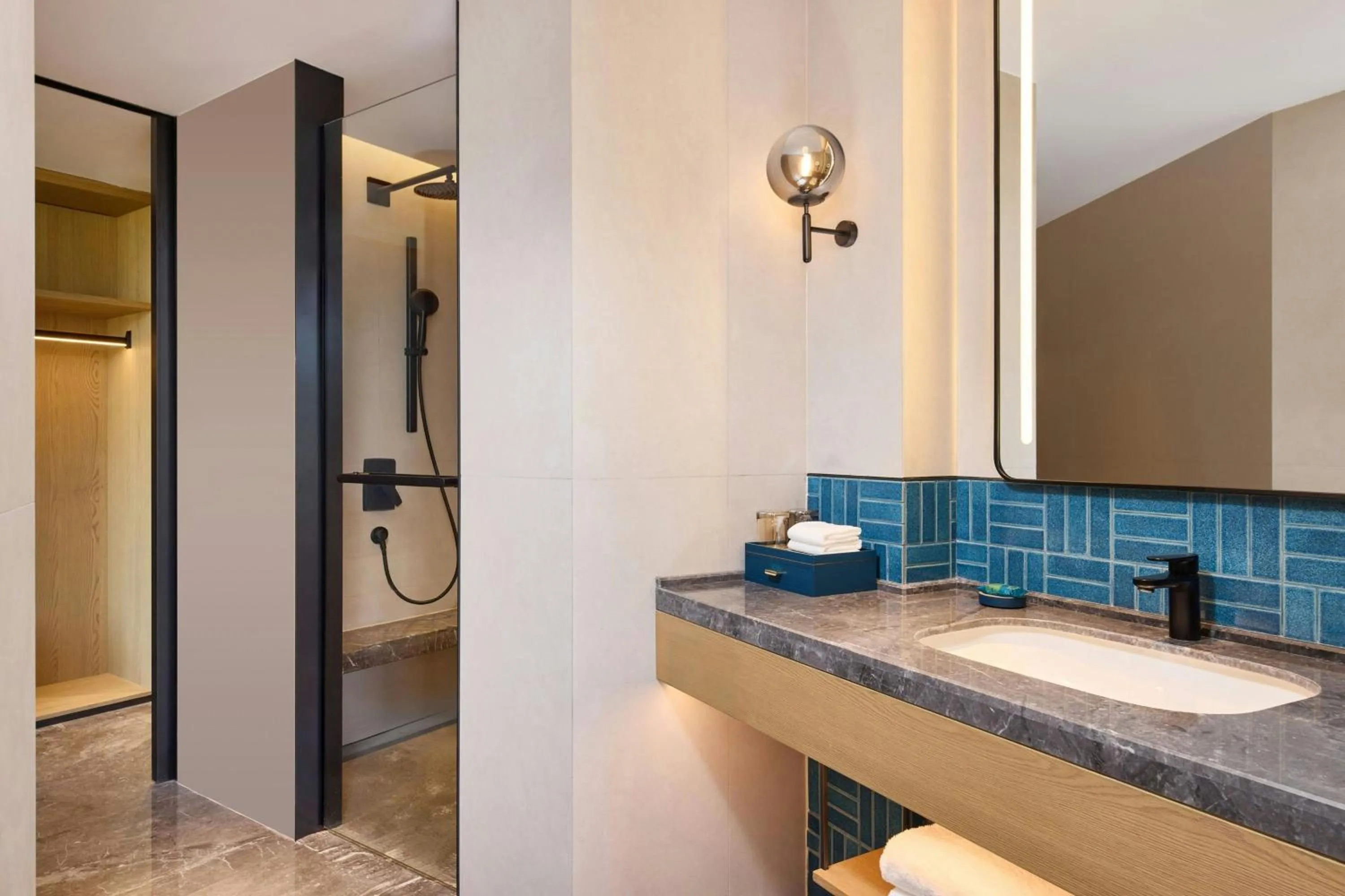 Bathroom in Four Points by Sheraton Kunming Changshui Airport