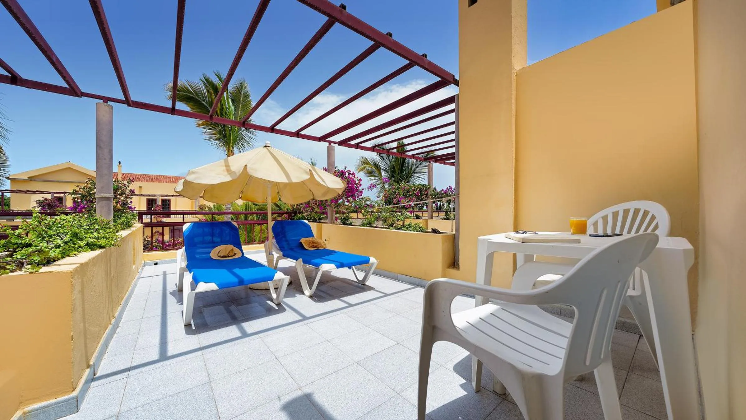 Balcony/Terrace in Bungalows Maspalomas Oasis Club - All Inclusive.
