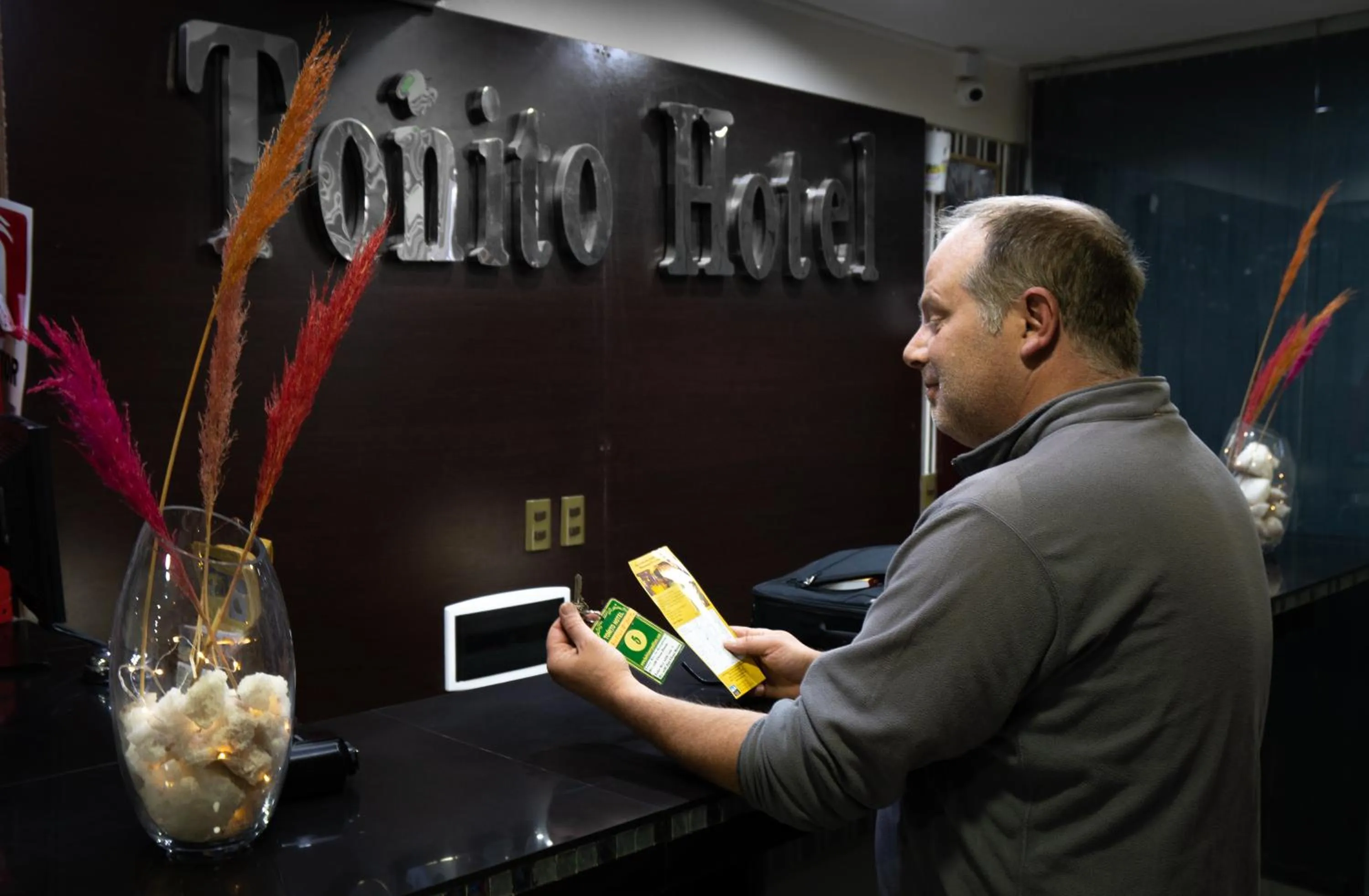 Lobby or reception in Tonito Hotel