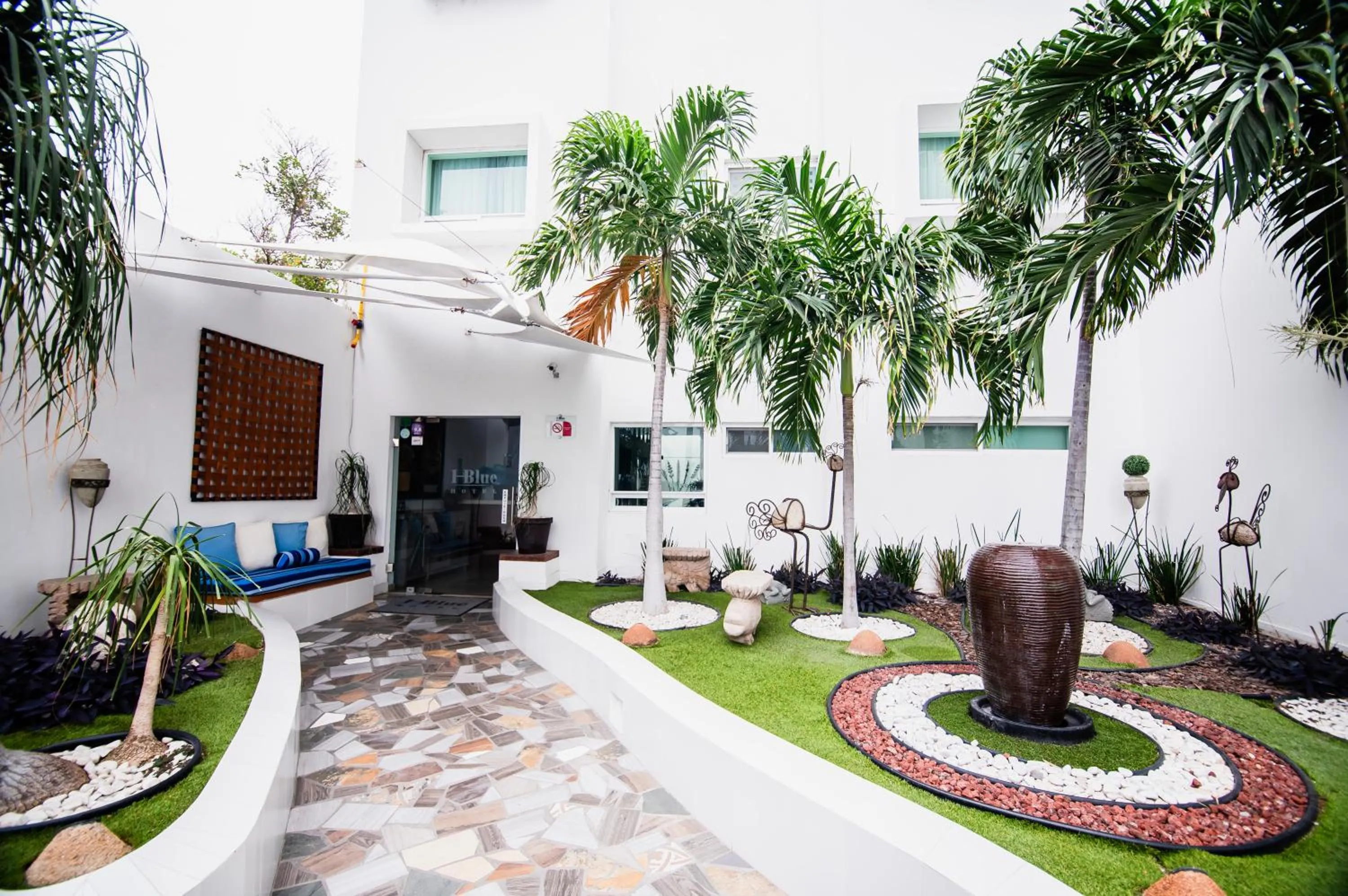 Off site in Hotel HBlue Centro