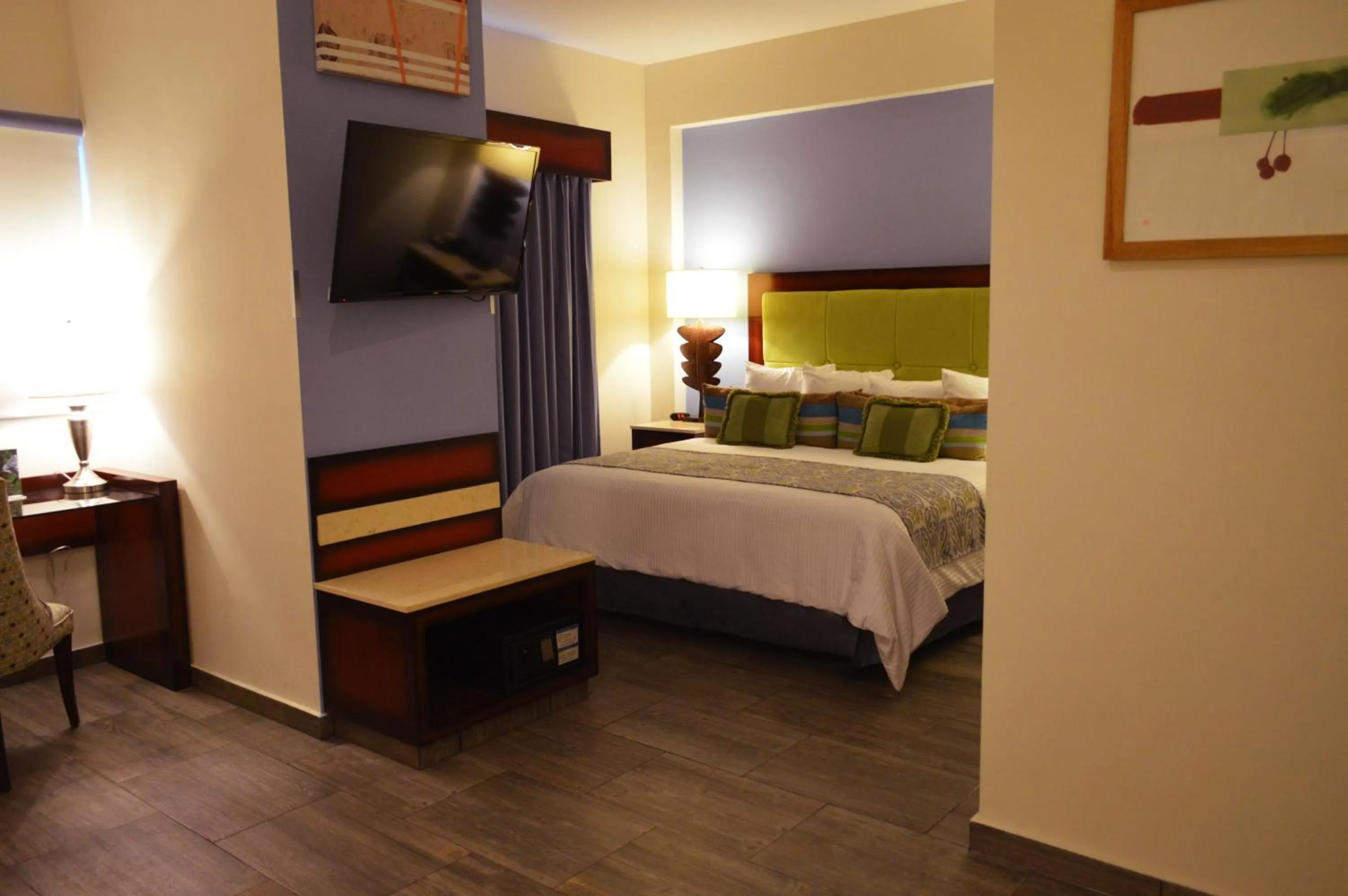 TV and multimedia, Bed in Hotel HBlue Centro