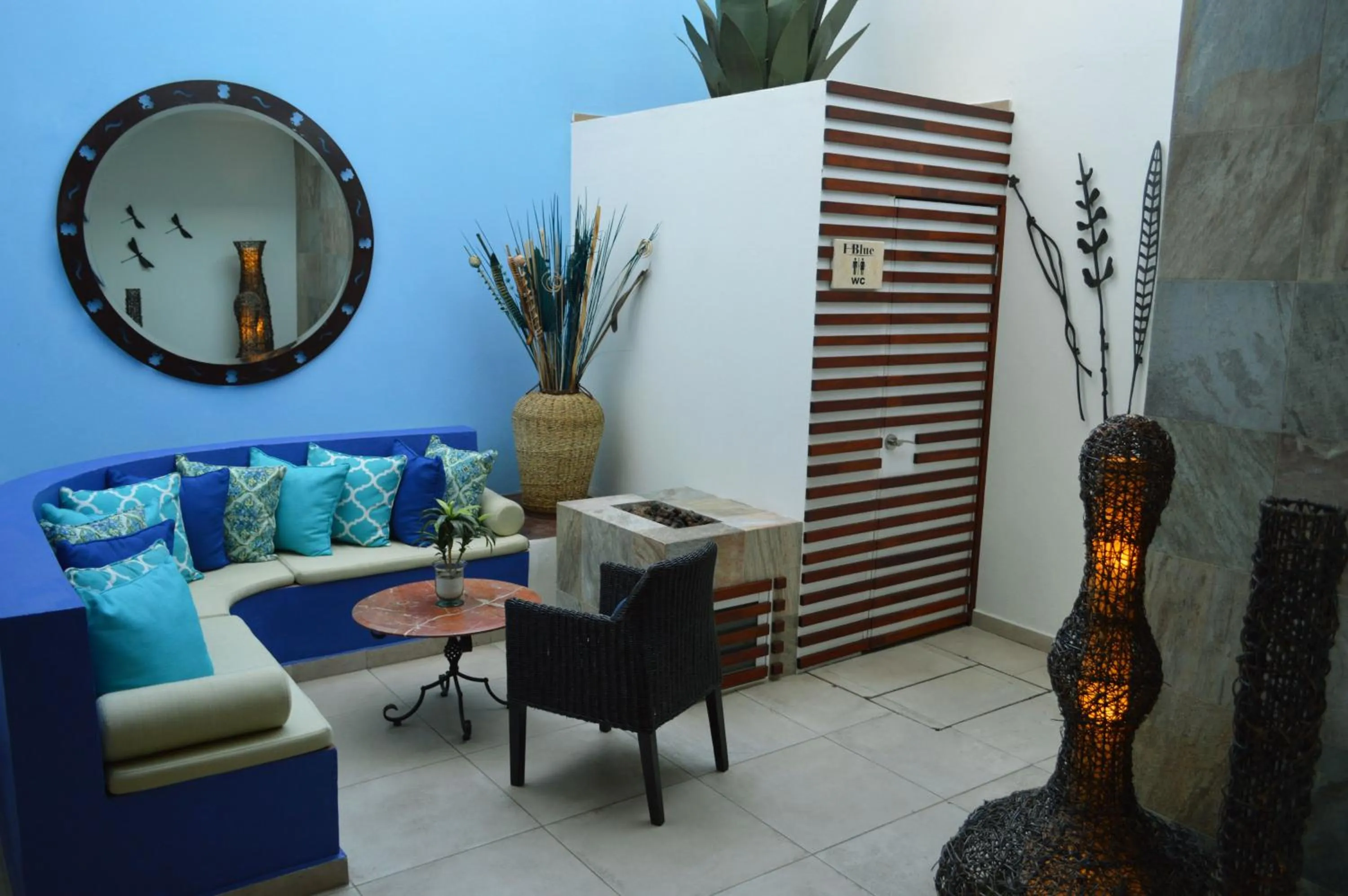 Lobby or reception in Hotel HBlue Centro