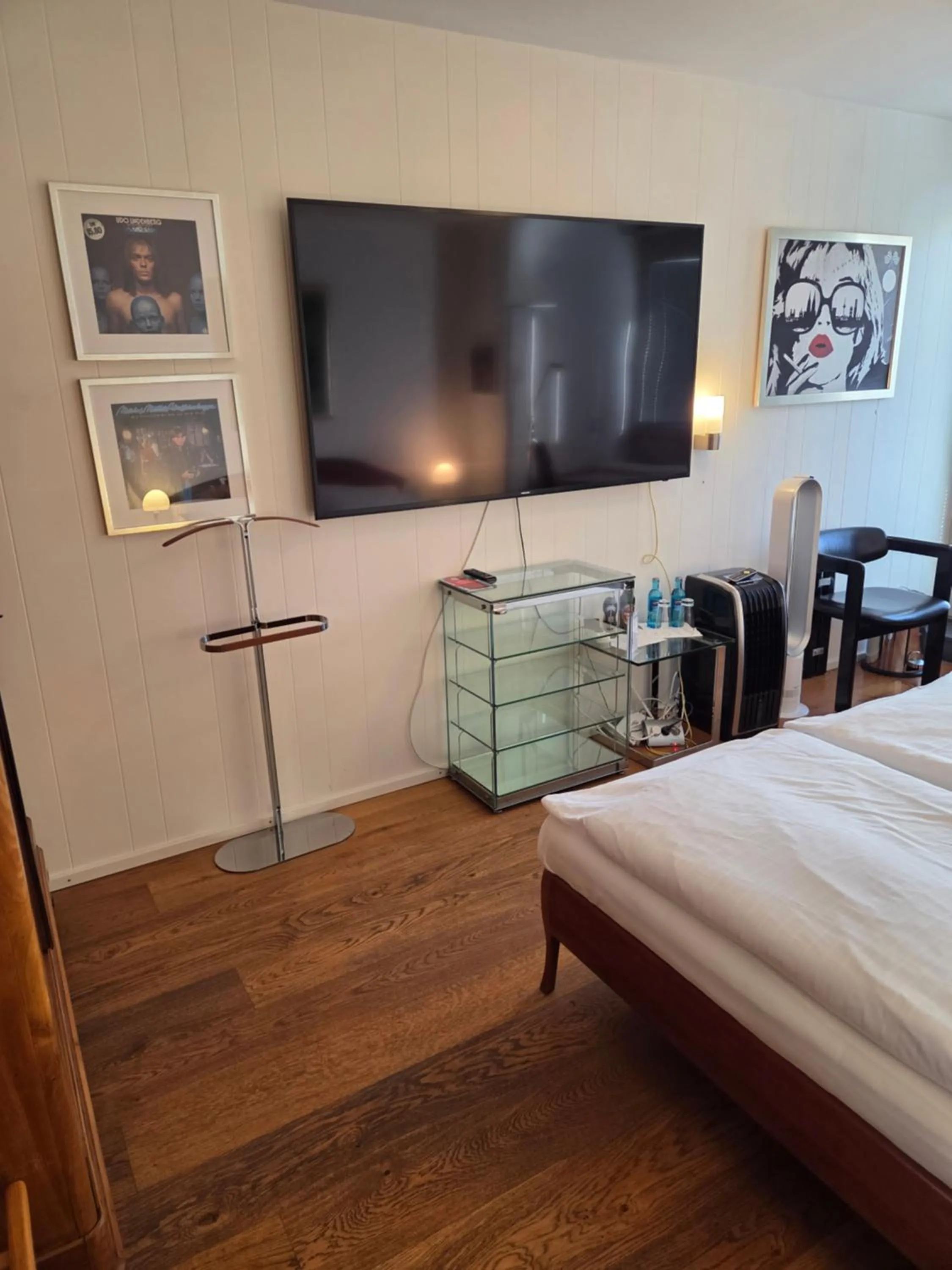 Photo of the whole room, Bed in Hotel Freiheit