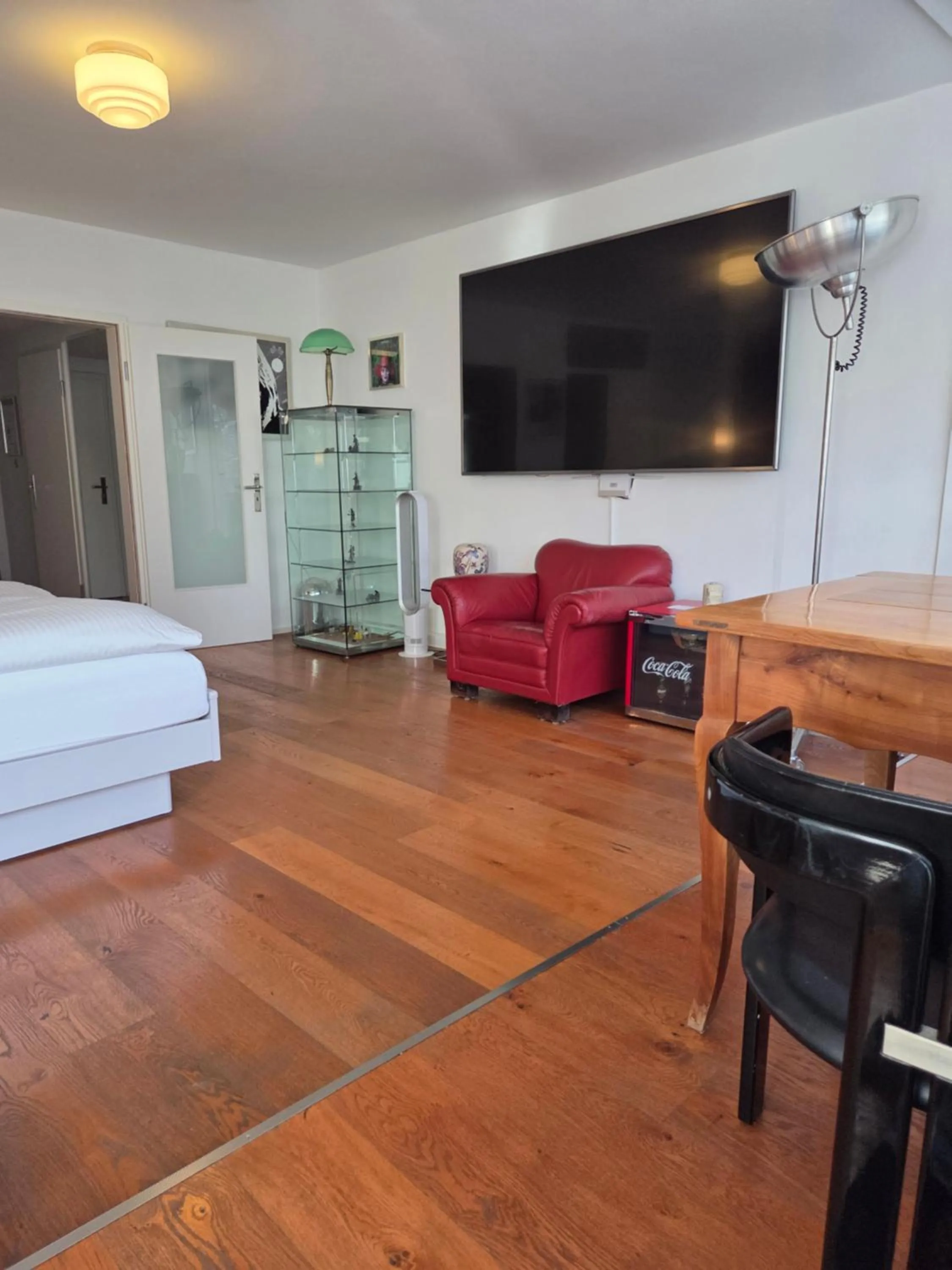 Photo of the whole room, Bed in Hotel Freiheit