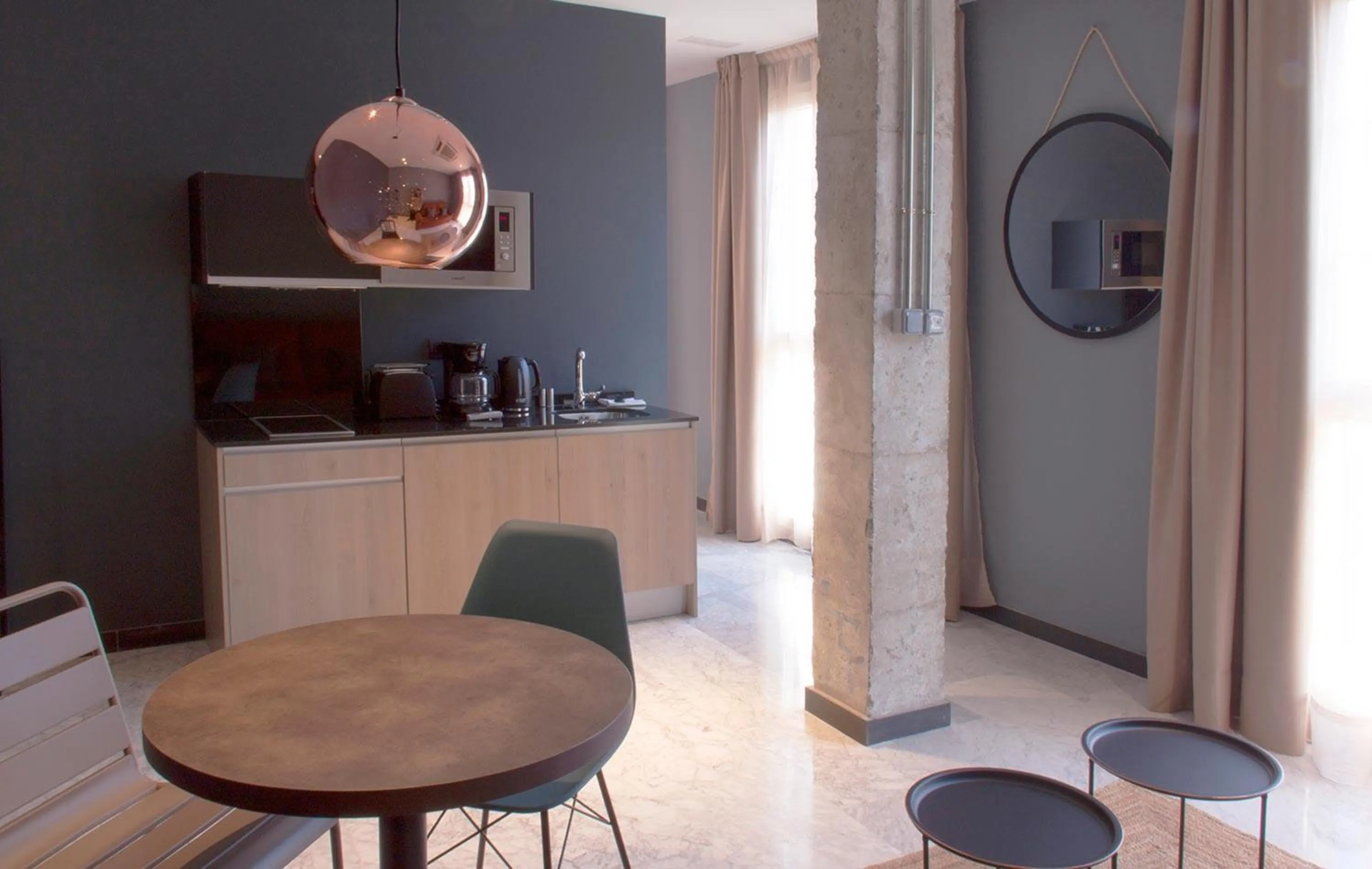 Coffee/tea facilities in Apartamentos NONO by Charming Stay