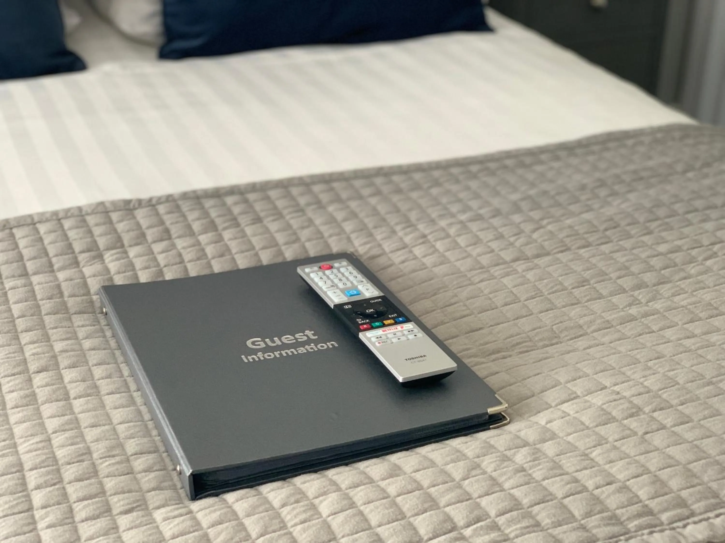 Property logo or sign, Bed in Badgemore Park