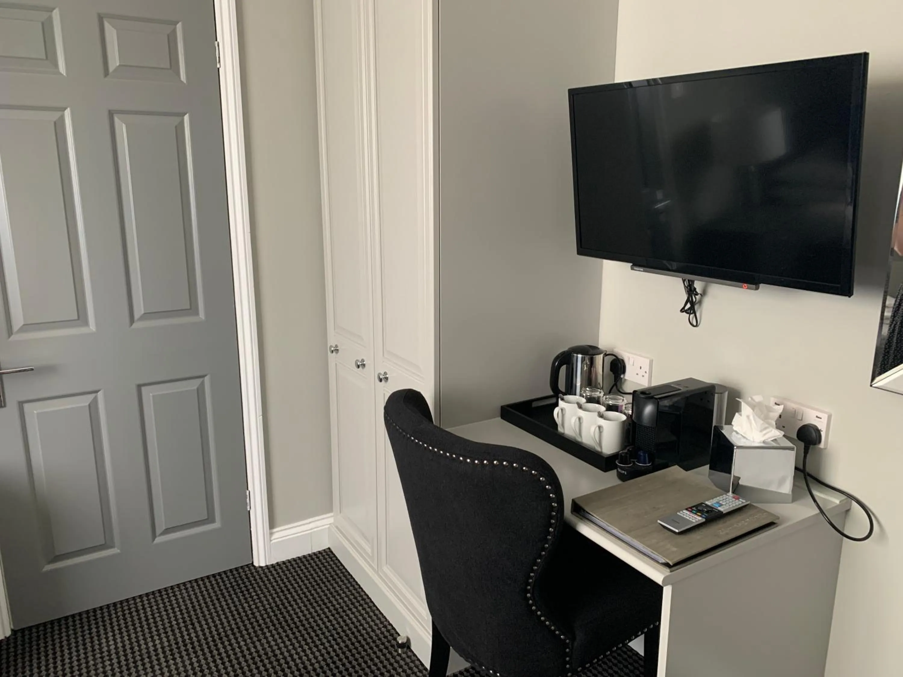 TV and multimedia in Badgemore Park