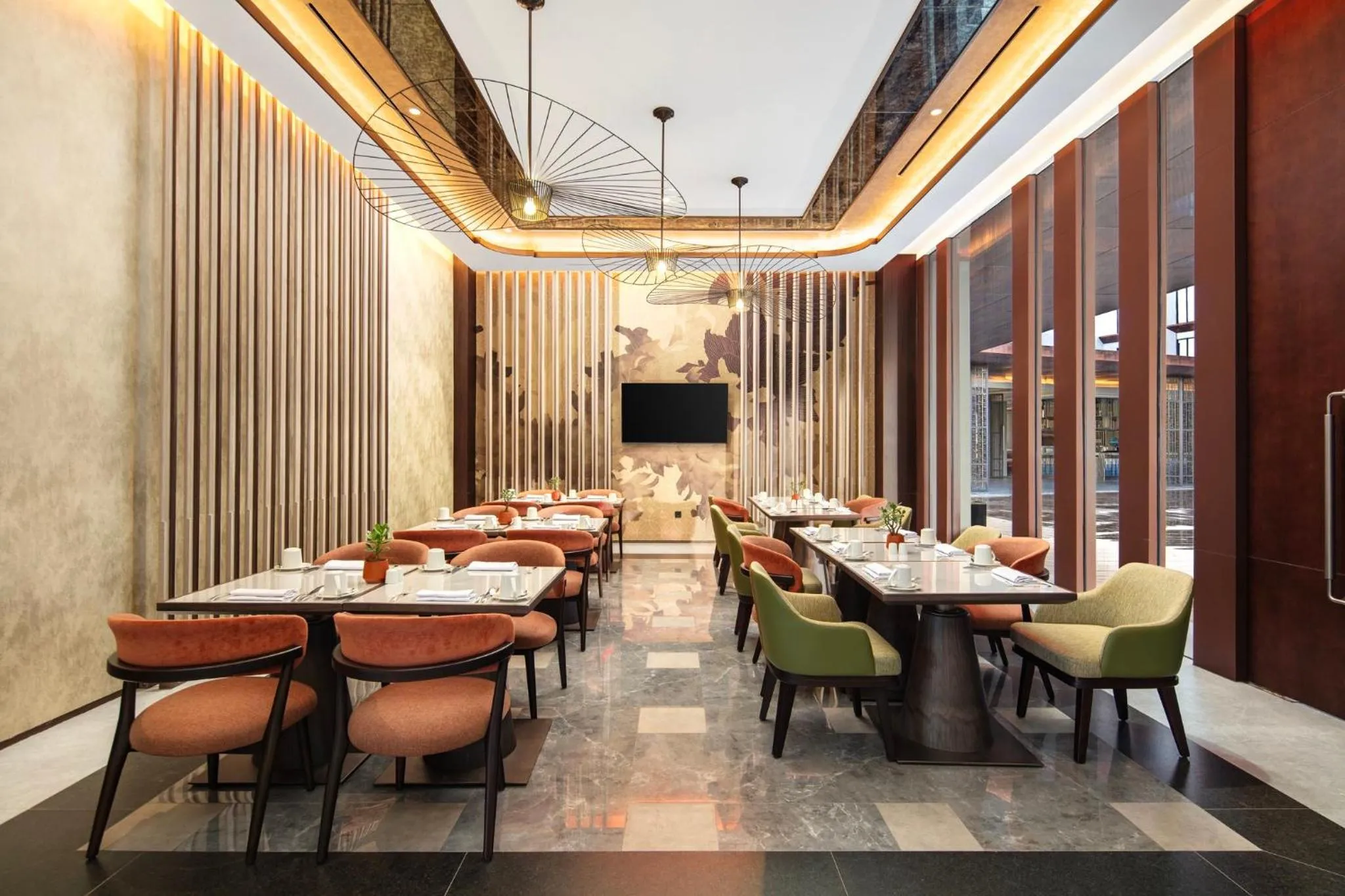 Restaurant/places to eat in Crowne Plaza Labuan Bajo by IHG