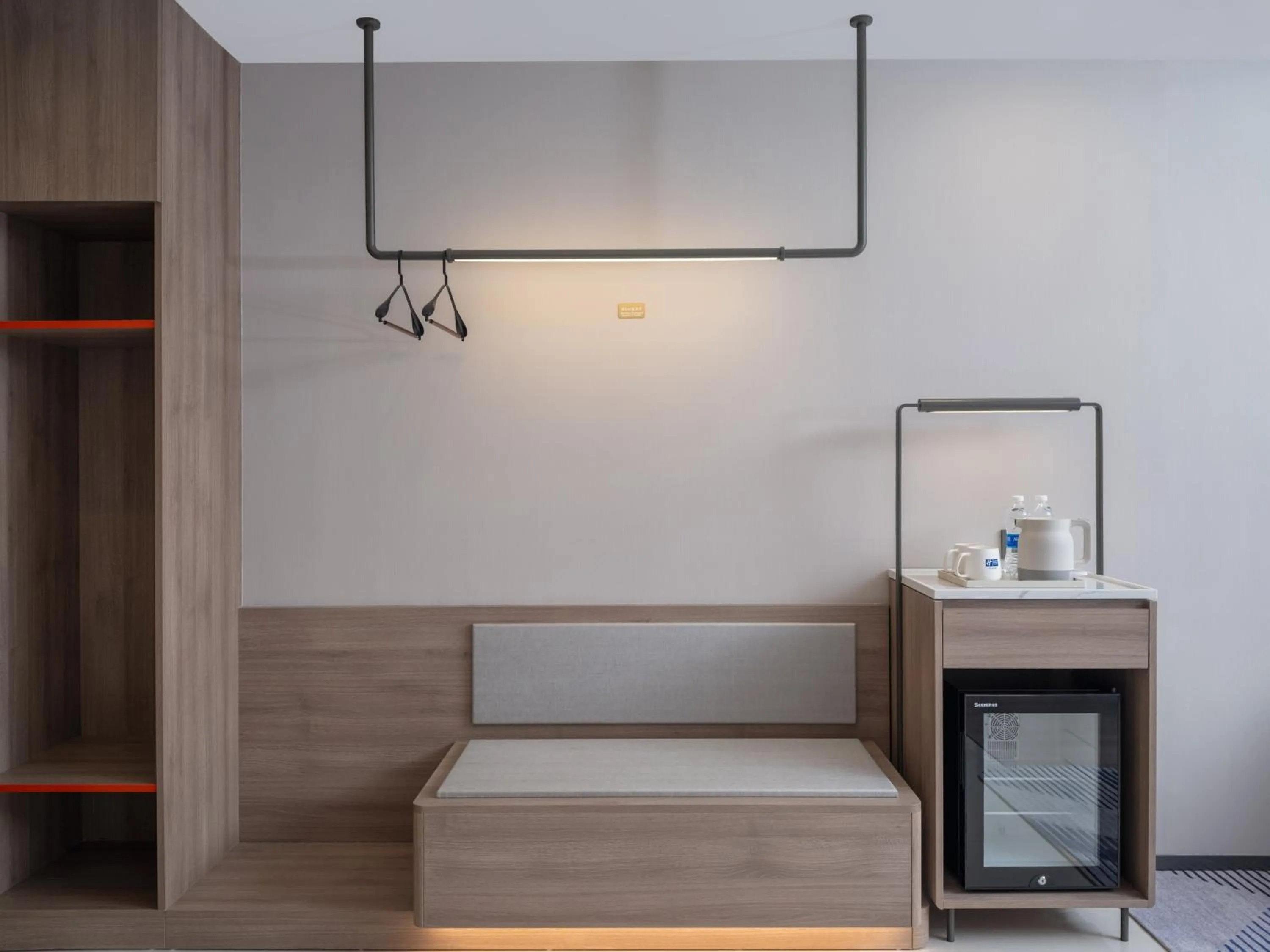 Photo of the whole room, Bed in Holiday Inn Express Wuxi Taihu by IHG