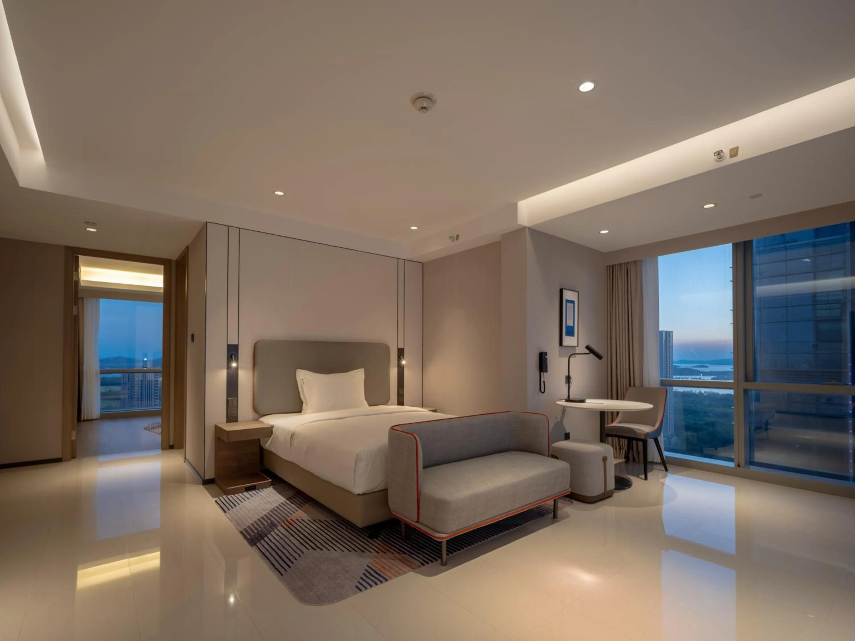 Bed in Holiday Inn Express Wuxi Taihu by IHG