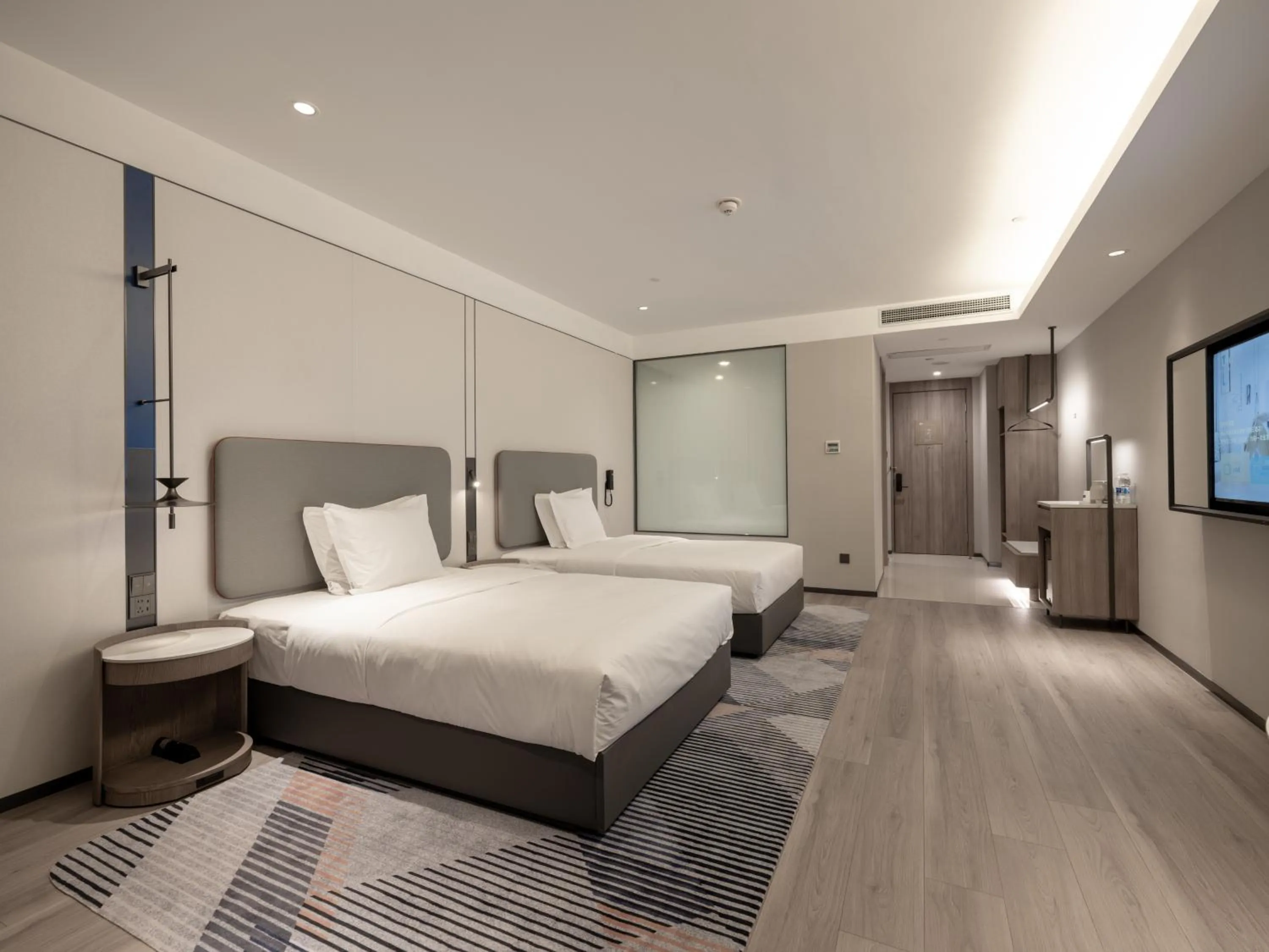 Bed in Holiday Inn Express Wuxi Taihu by IHG
