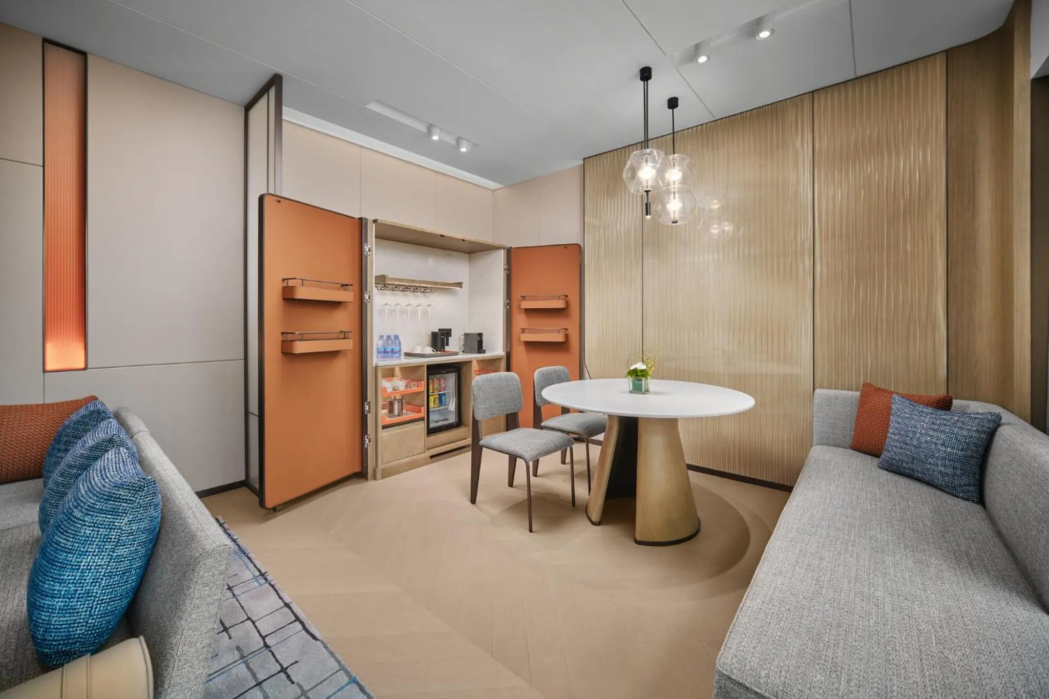 Photo of the whole room in Crowne Plaza Zhongshan Torch High-tech Zone by IHG