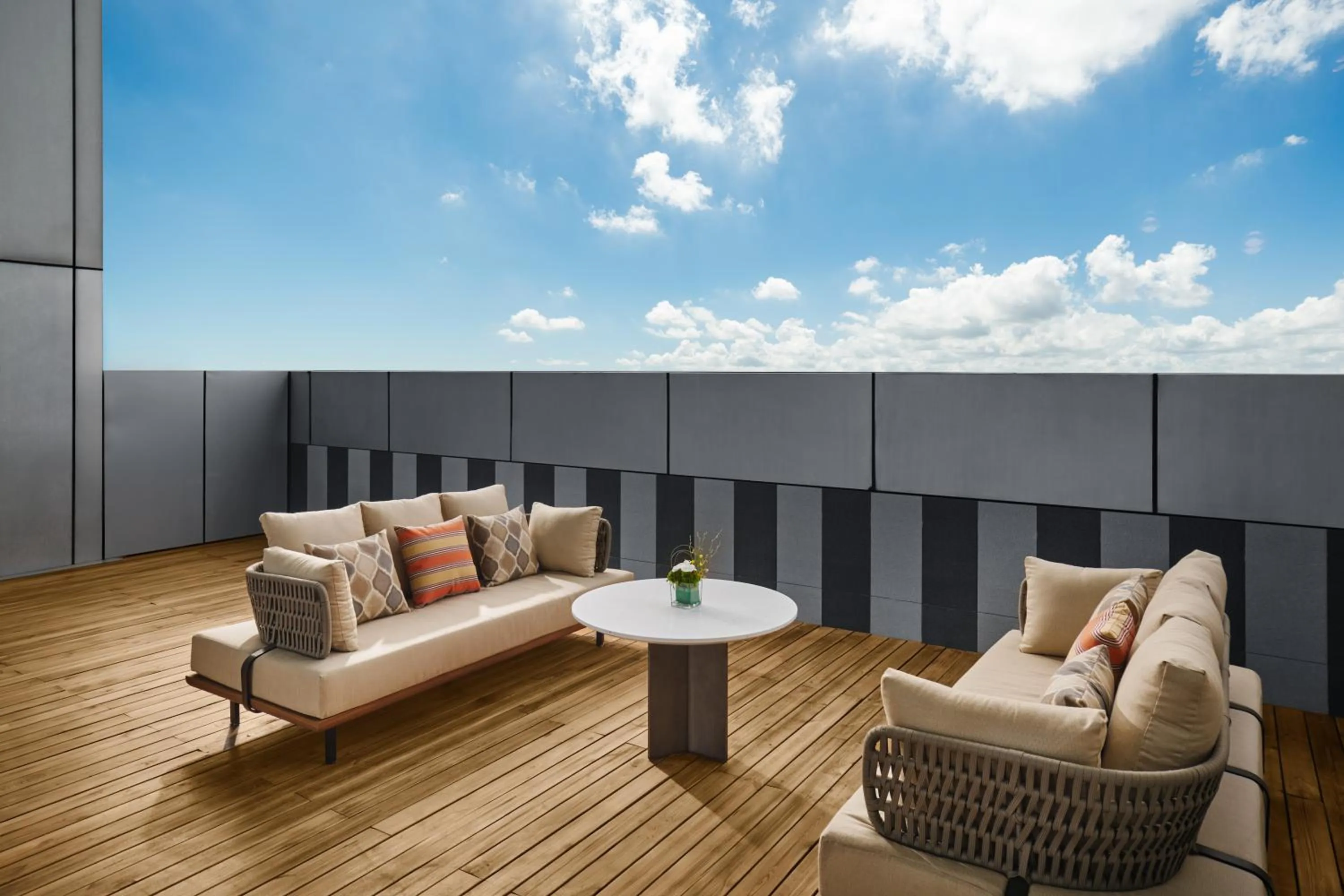 Balcony/Terrace in Crowne Plaza Zhongshan Torch High-tech Zone by IHG