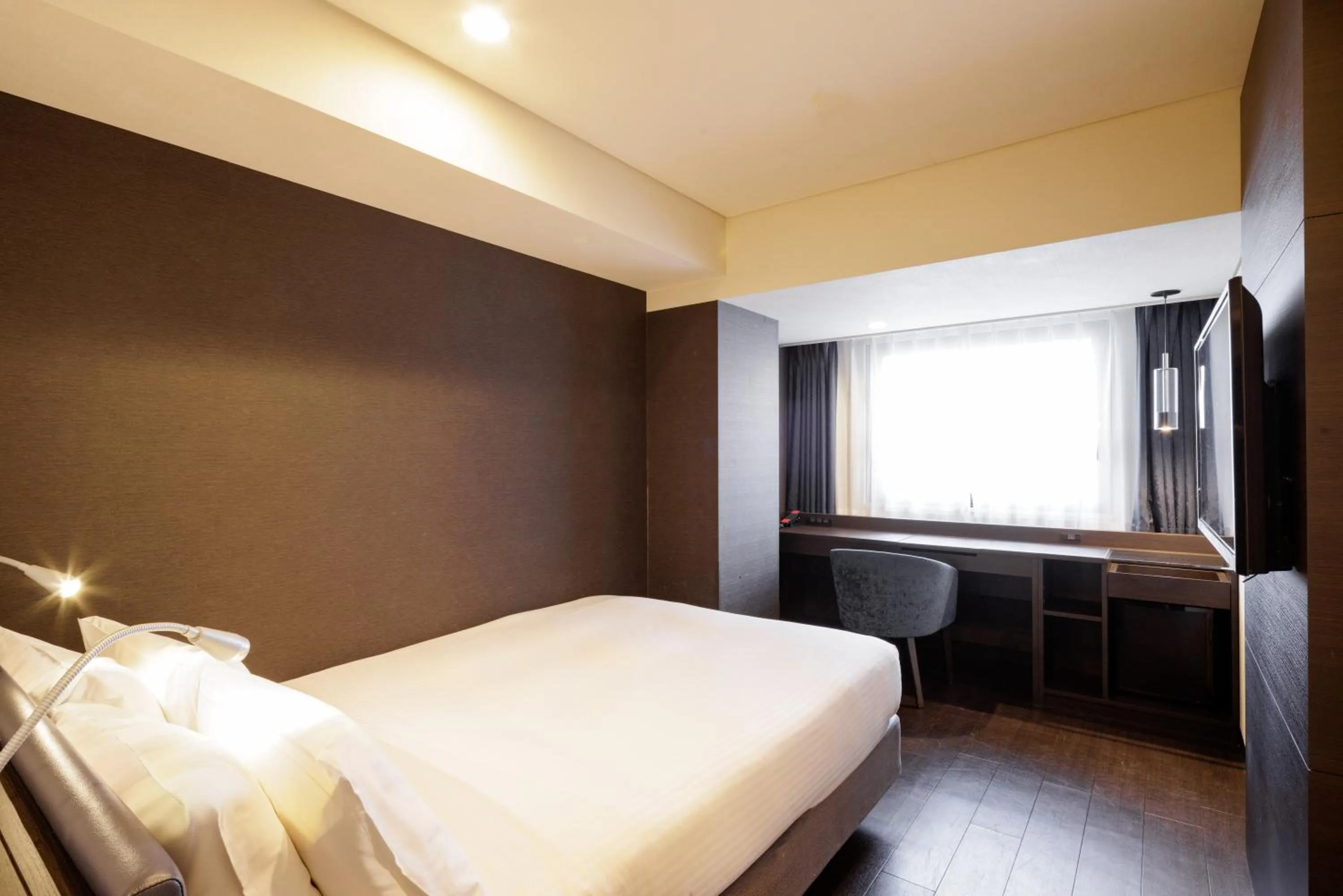 Photo of the whole room, Bed in HOTEL AMANEK Osaka Namba