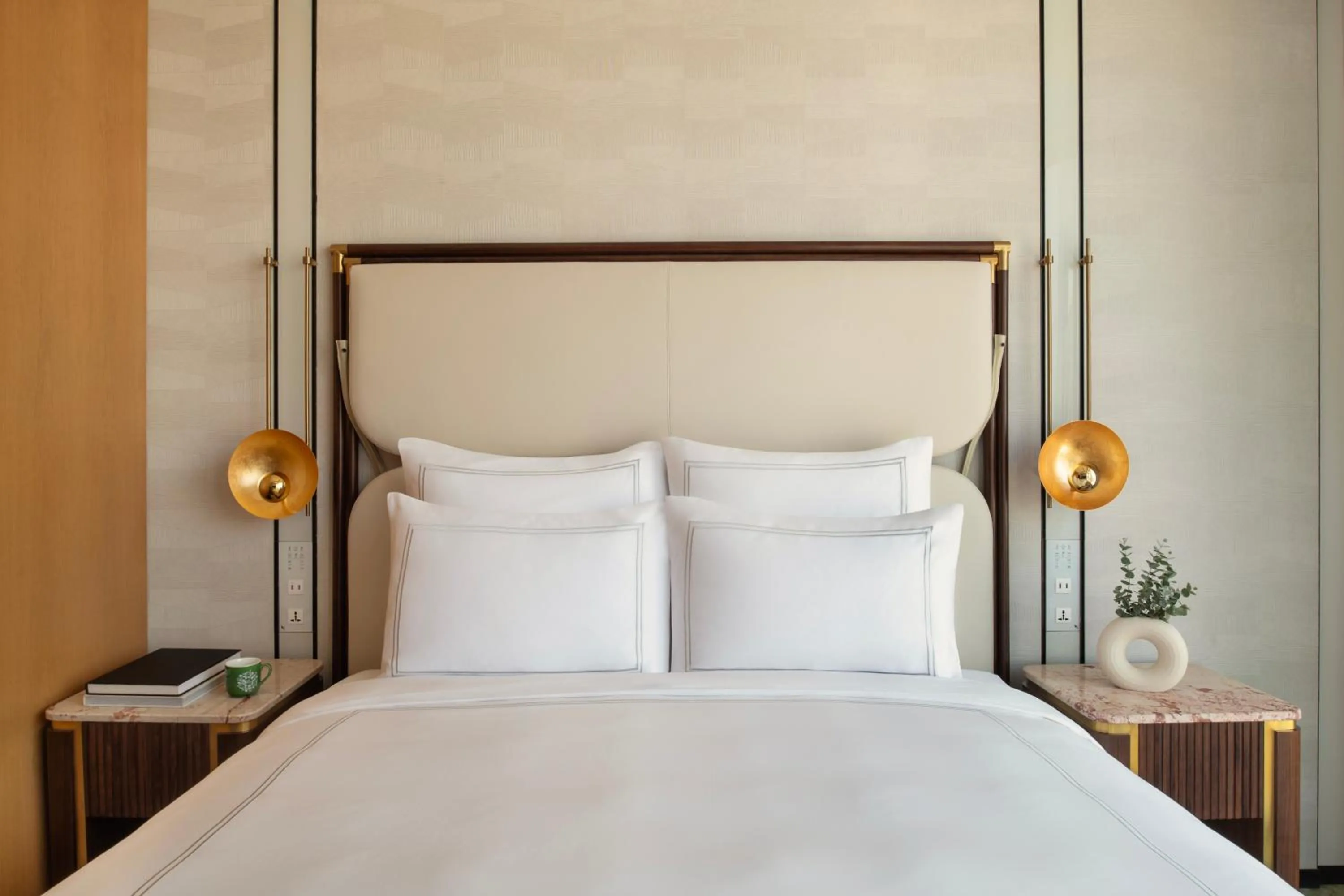 Bed in Swissôtel Corniche Park Towers Doha