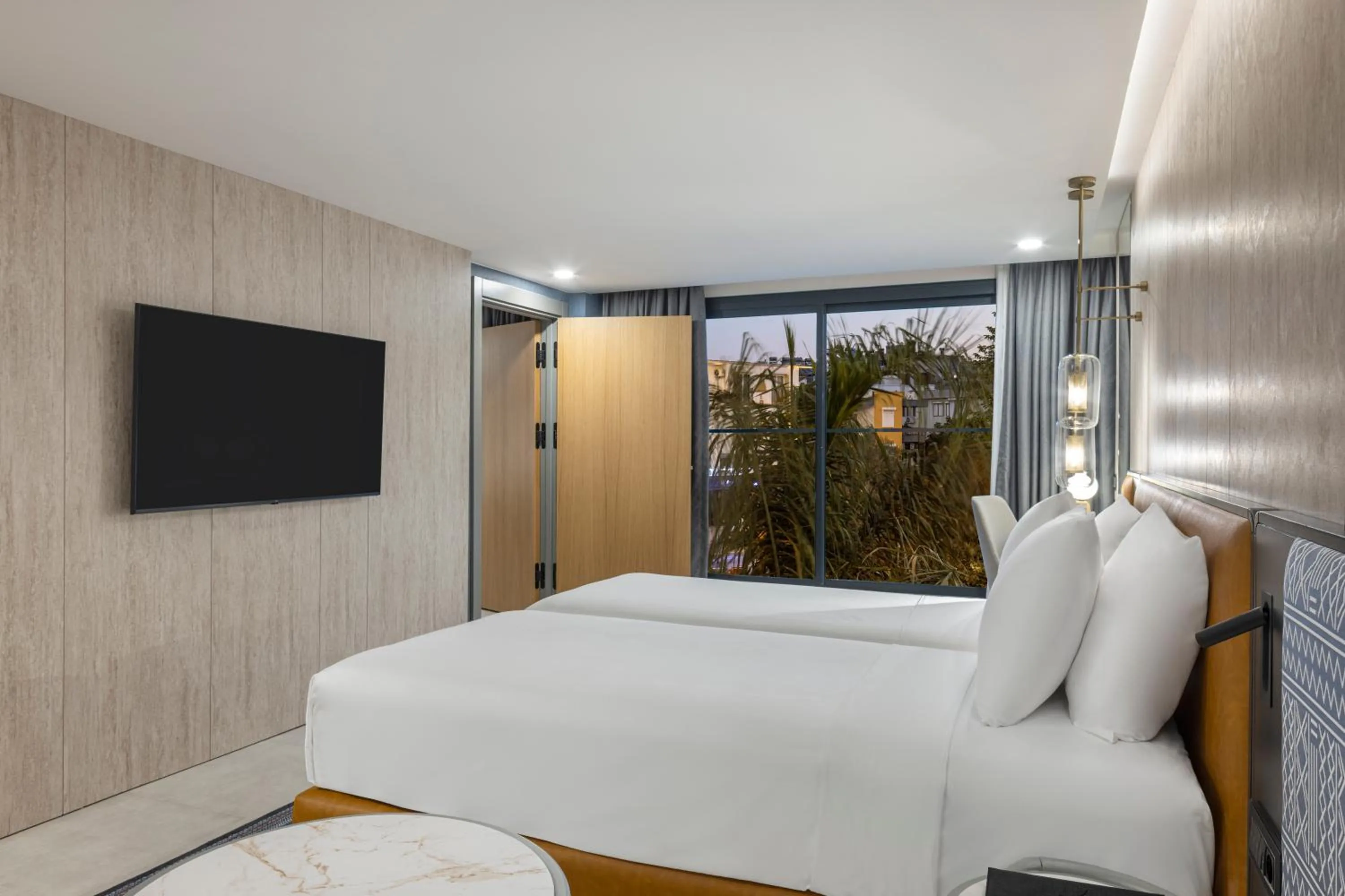 Bed in MERCURE ANTALYA KONYAALTI