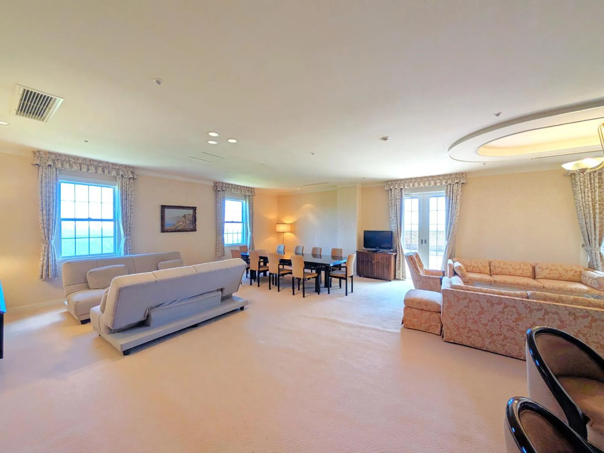 Photo of the whole room, Bed in Yugashima Golf Club & Hotel Resort