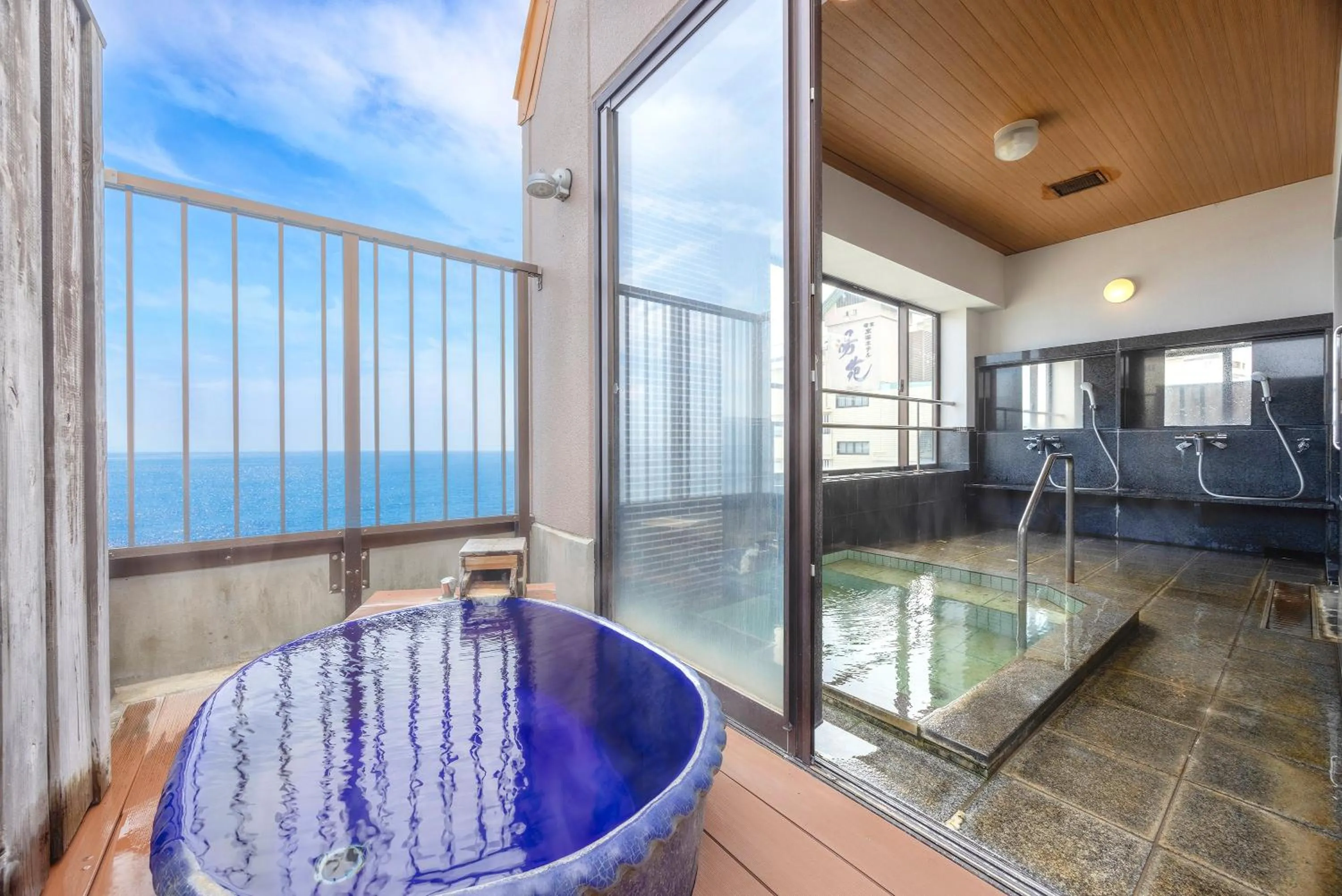 Hot Spring Bath in Shinyu no Yado SAZANA