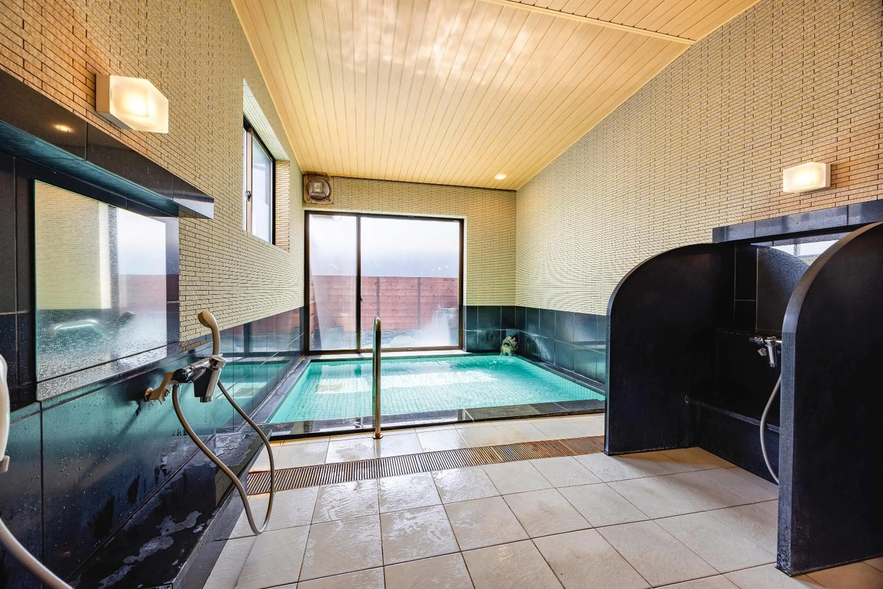 Hot Spring Bath in Shinyu no Yado SAZANA