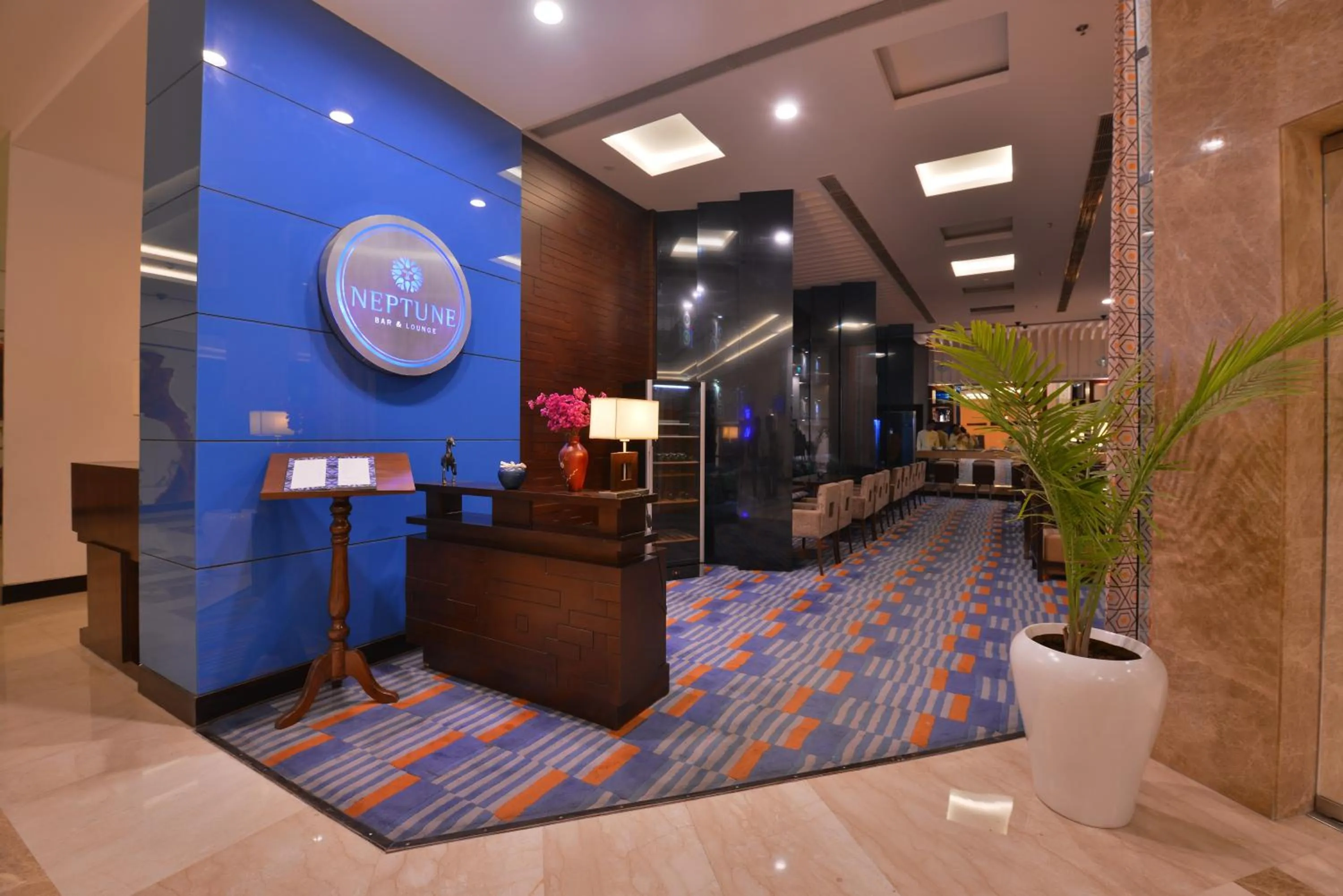 Lounge or bar in Fortune Park Orange, Sidhrawali, Gurugram - Member ITC Hotels' Group