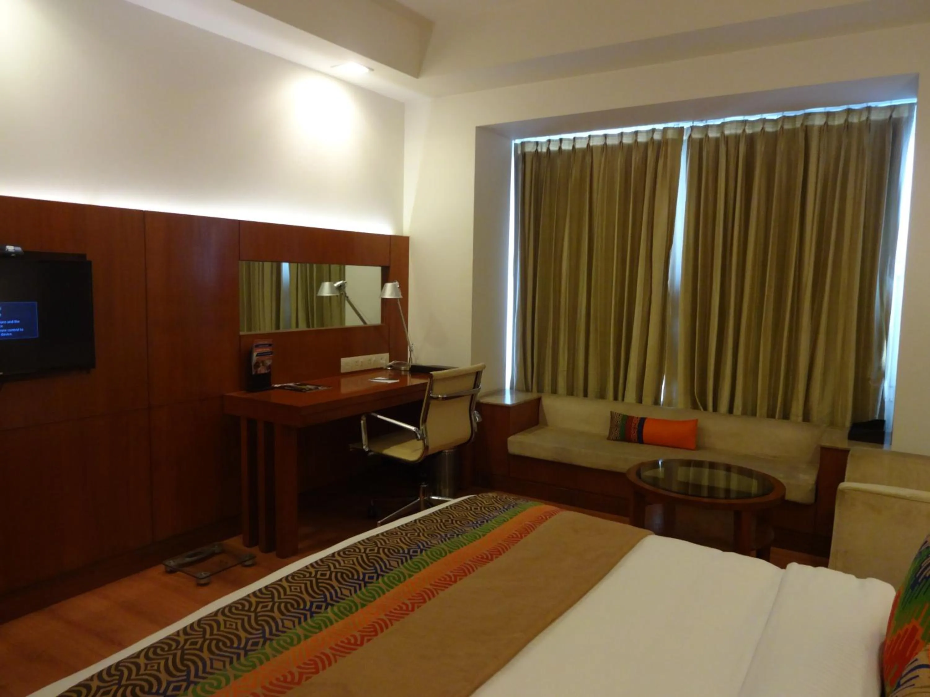 Seating area in Fortune Park Orange, Sidhrawali, Gurugram - Member ITC Hotels' Group