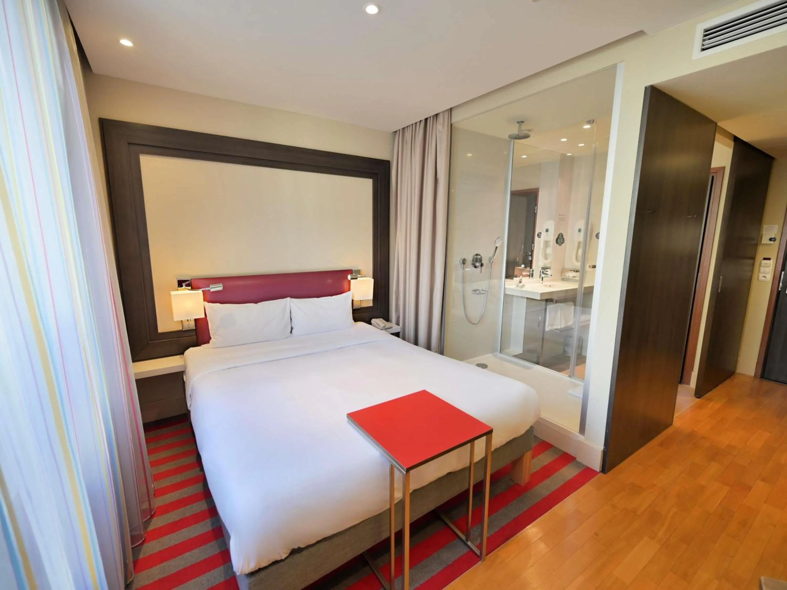 Bedroom, Bed in Mercure Warszawa Grand