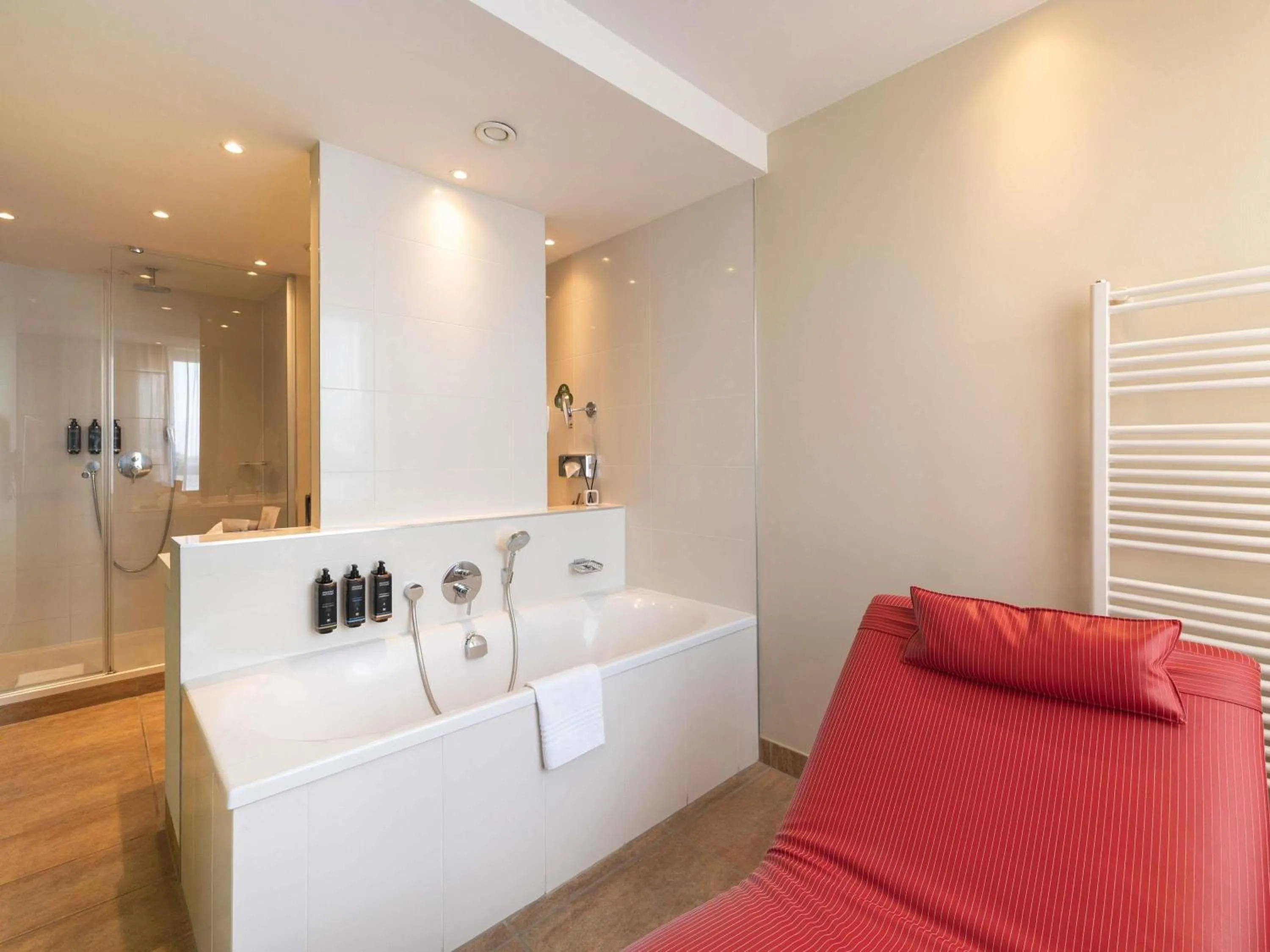 Bedroom in Mercure Warszawa Grand