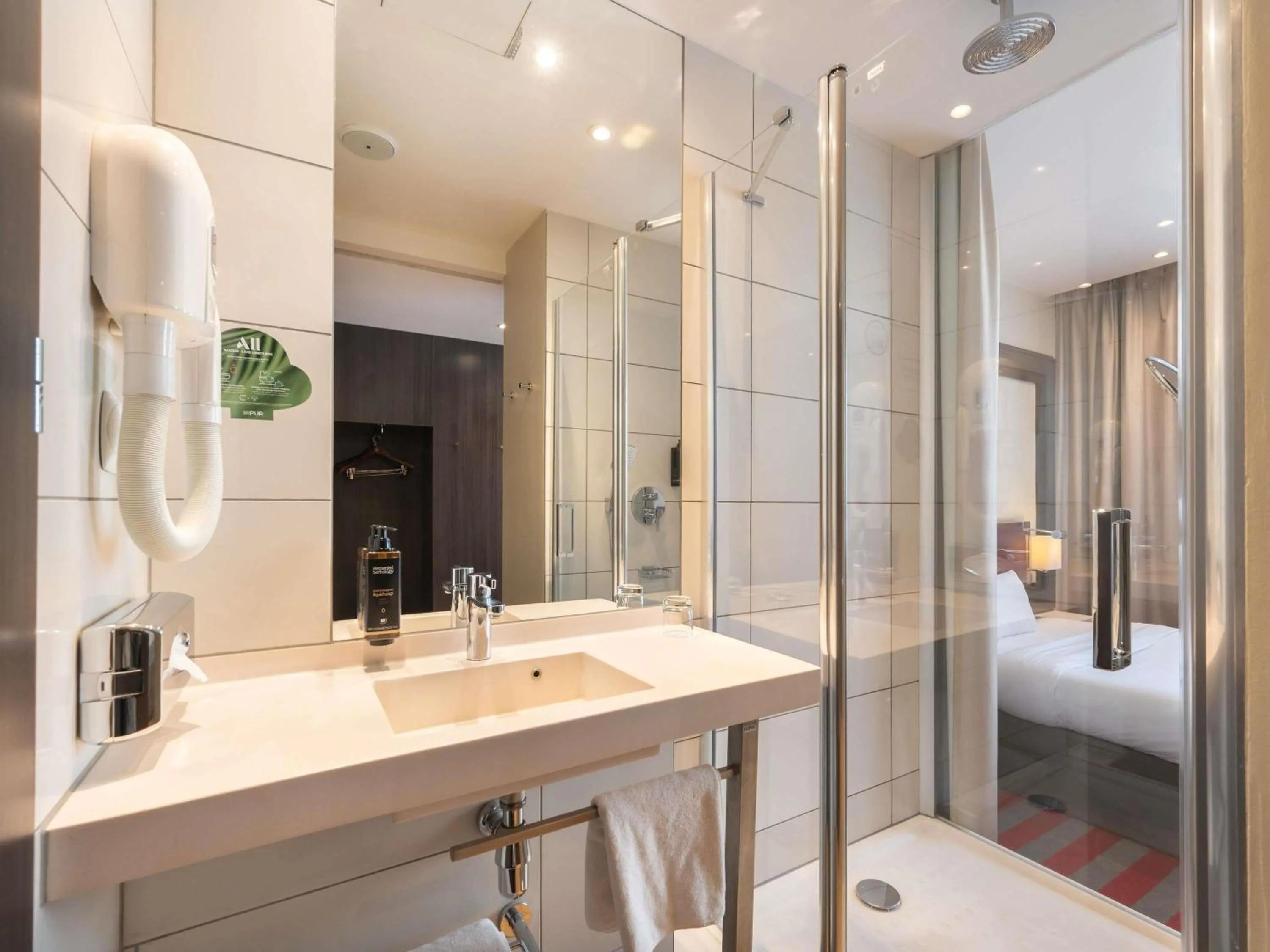 Bedroom, Bed in Mercure Warszawa Grand