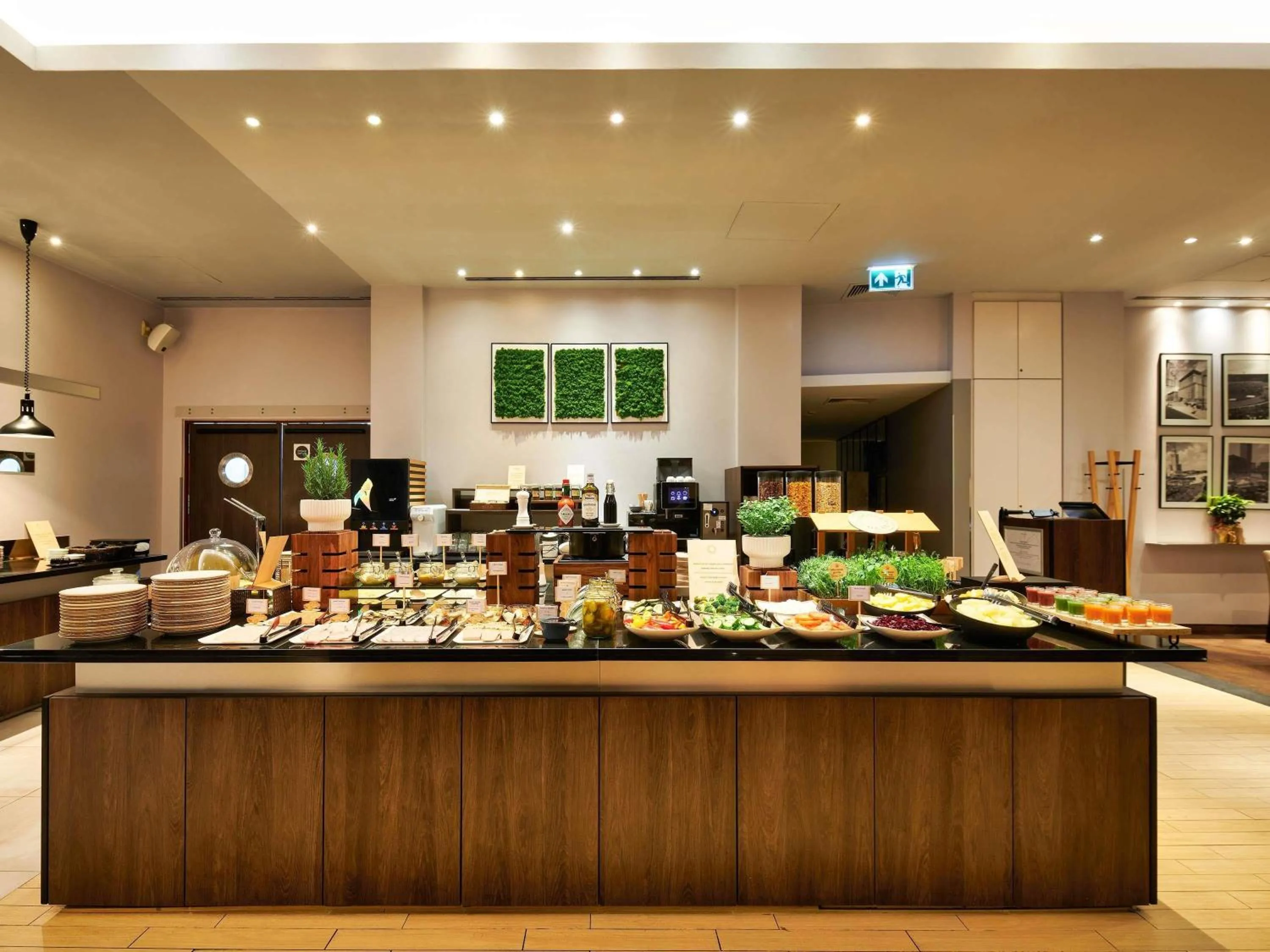 Breakfast in Mercure Warszawa Grand