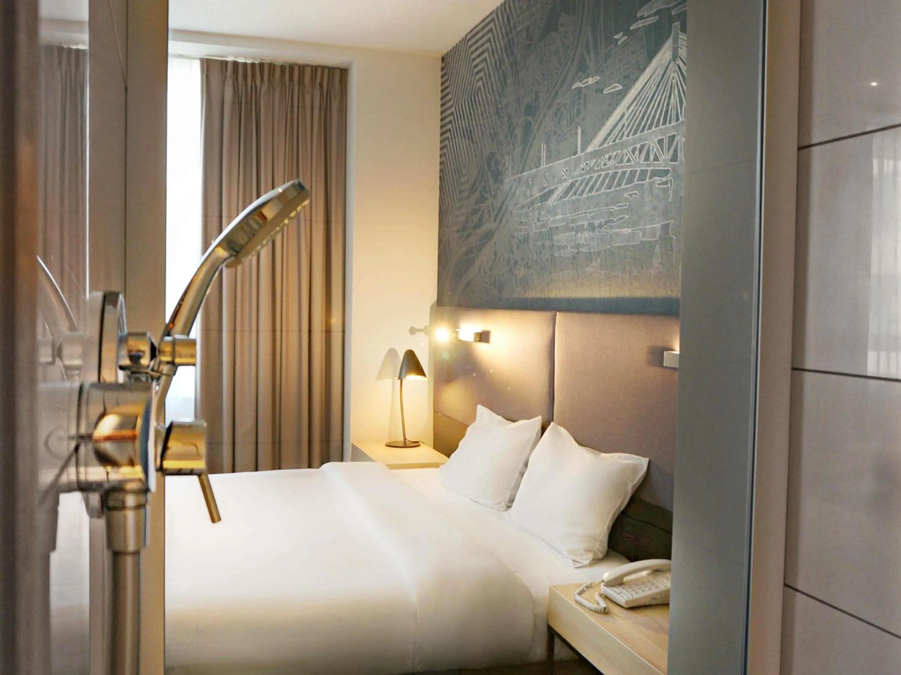 Bedroom, Bed in Mercure Warszawa Grand