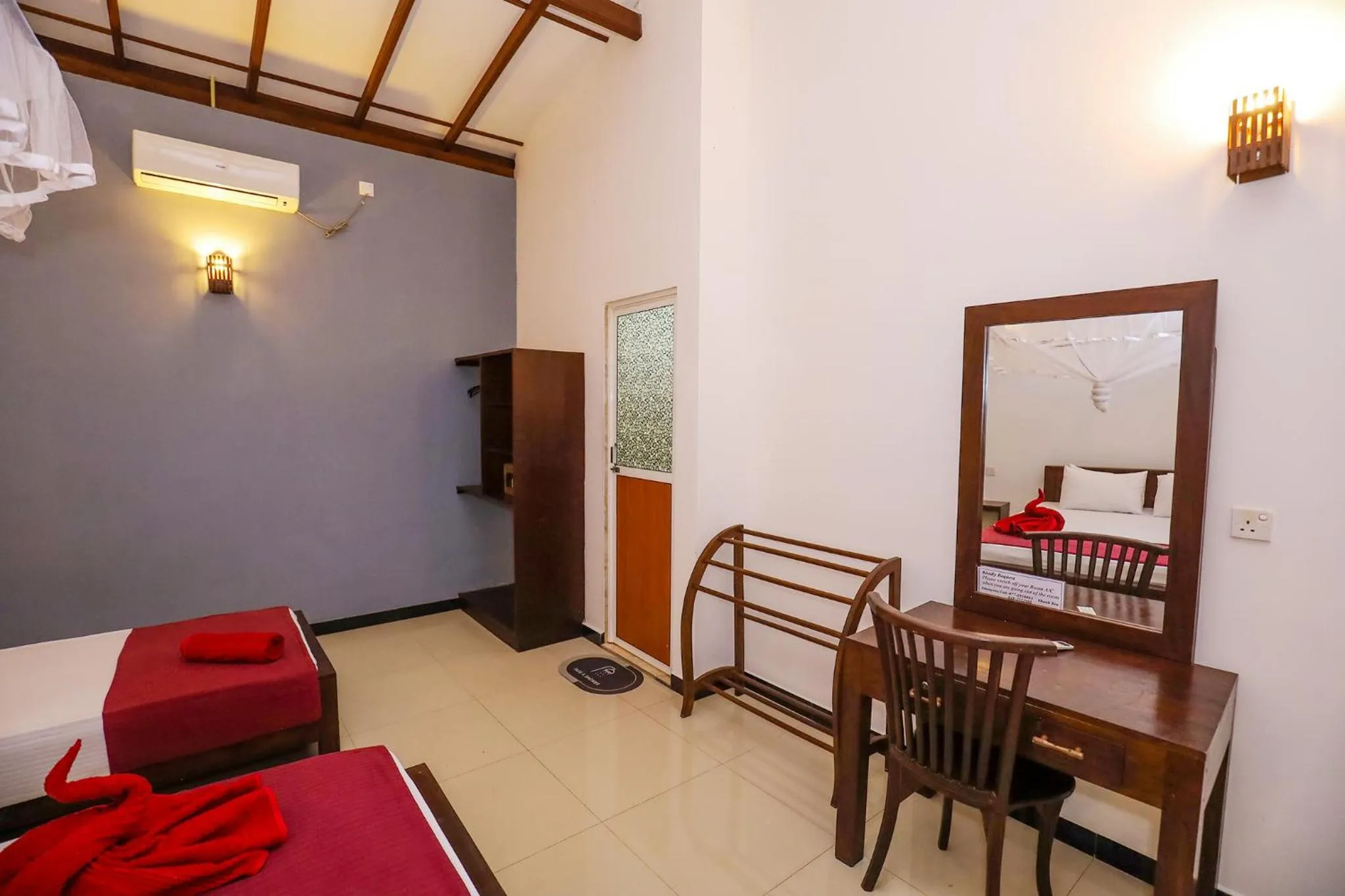 Bedroom, Bed in Tinara River Inn, Weligama