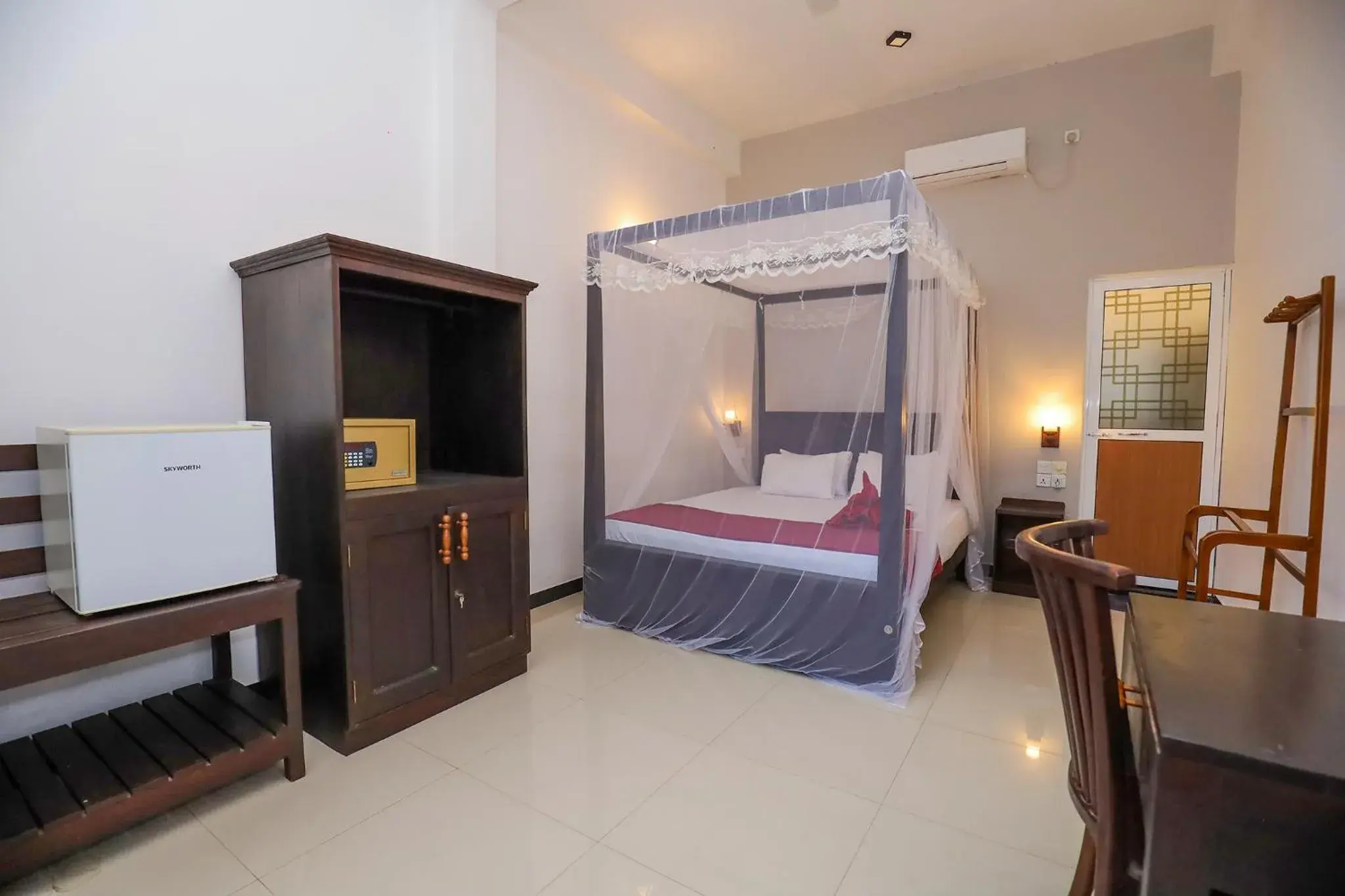 Deluxe Double Room with Balcony in Tinara River Inn, Weligama Deluxe Double Room with Balcony in Tinara River Inn, Weligama