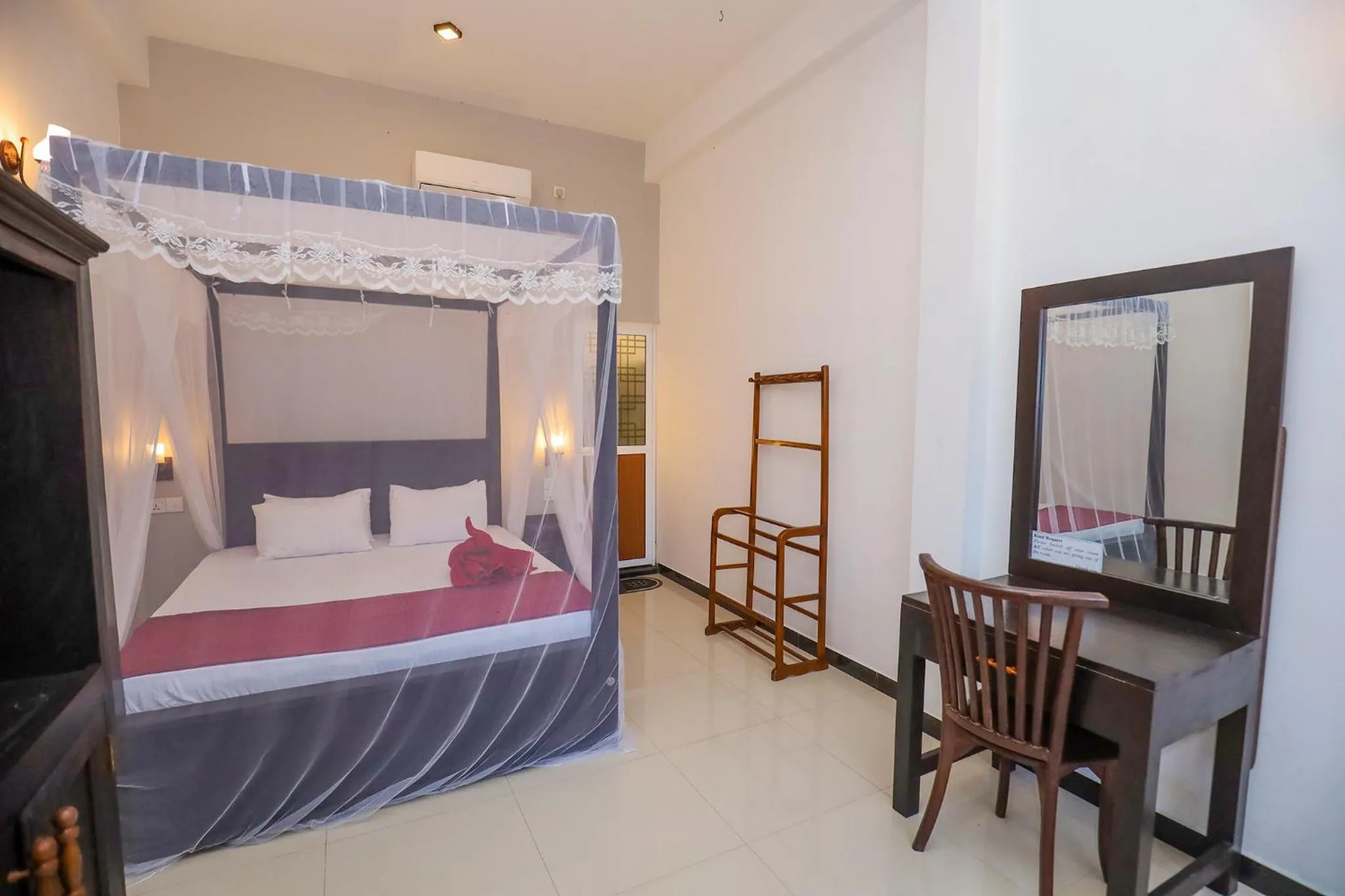 Bedroom, Bed in Tinara River Inn, Weligama