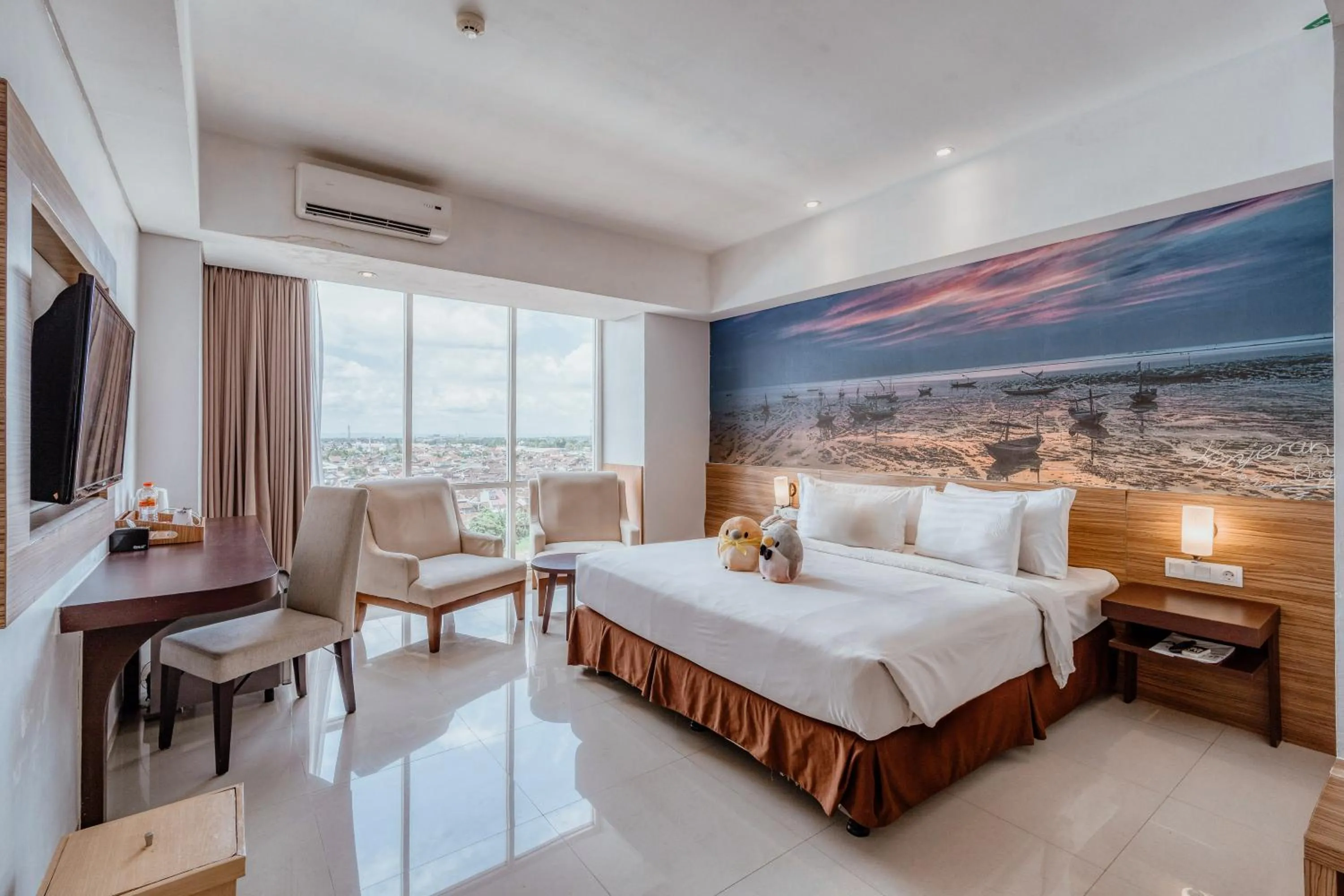 Bedroom, Bed in Ascent Premiere Hotel and Convention