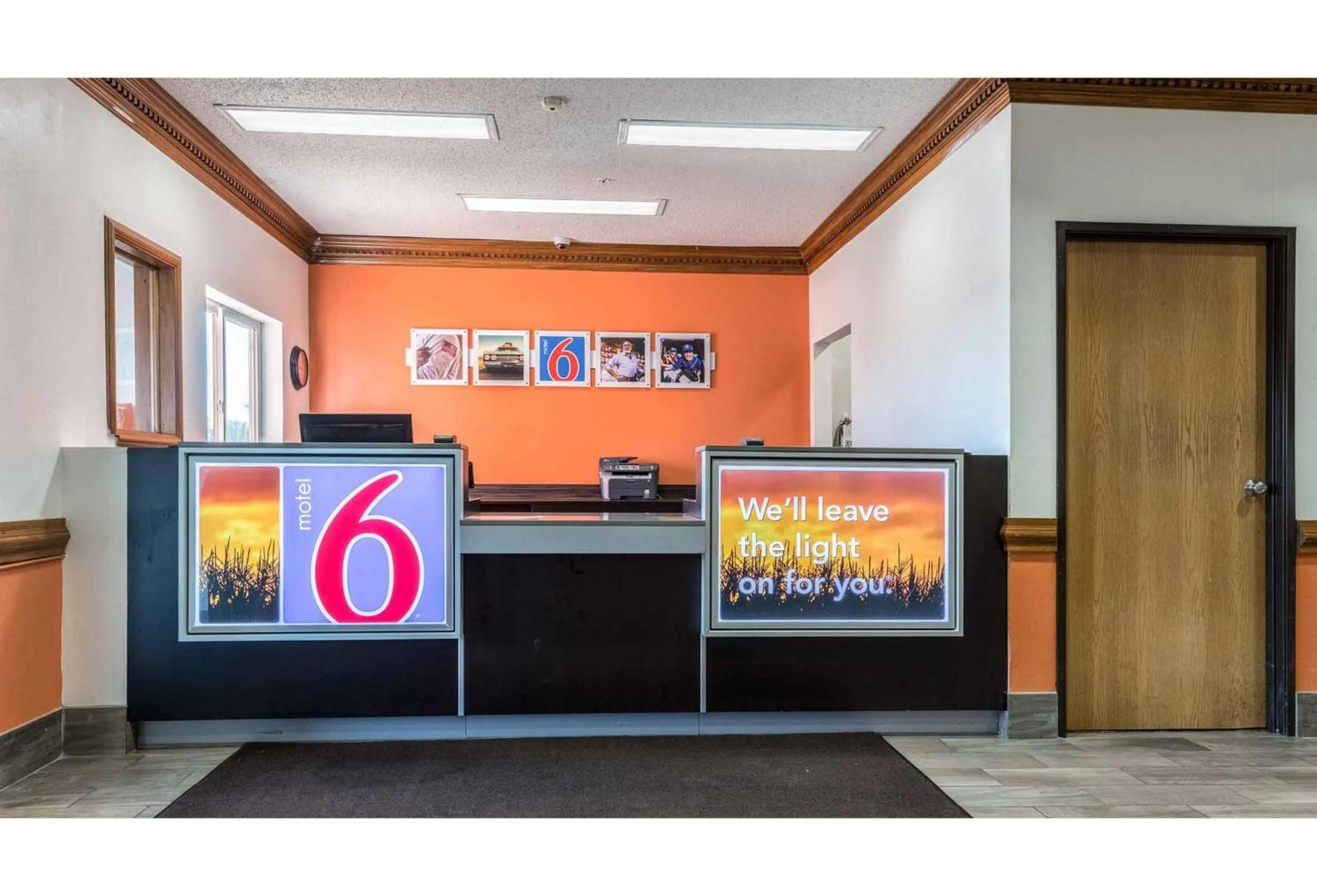 Lobby or reception in Studio 6 Indianapolis, IN - Southport
