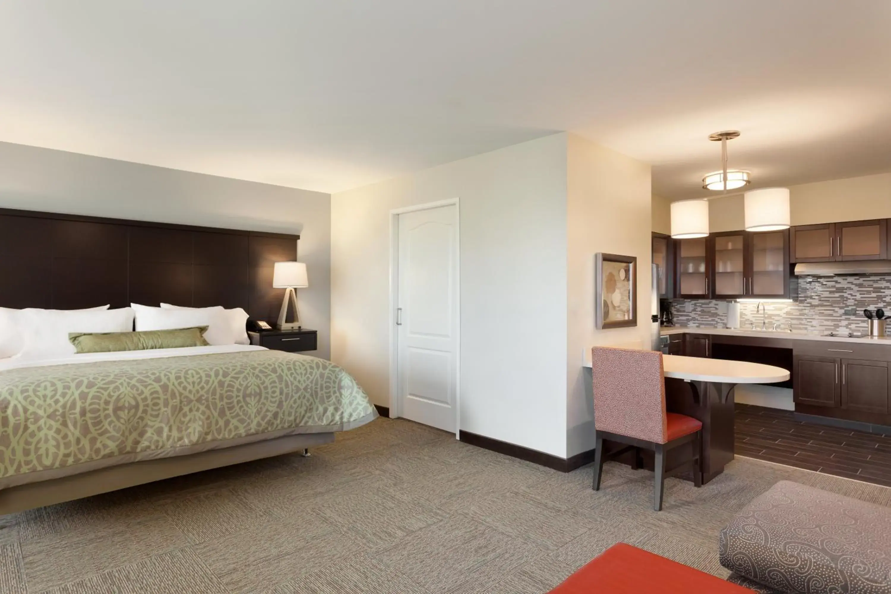 King Studio Suite in Staybridge Suites Midland by IHG King Studio Suite in Staybridge Suites Midland by IHG