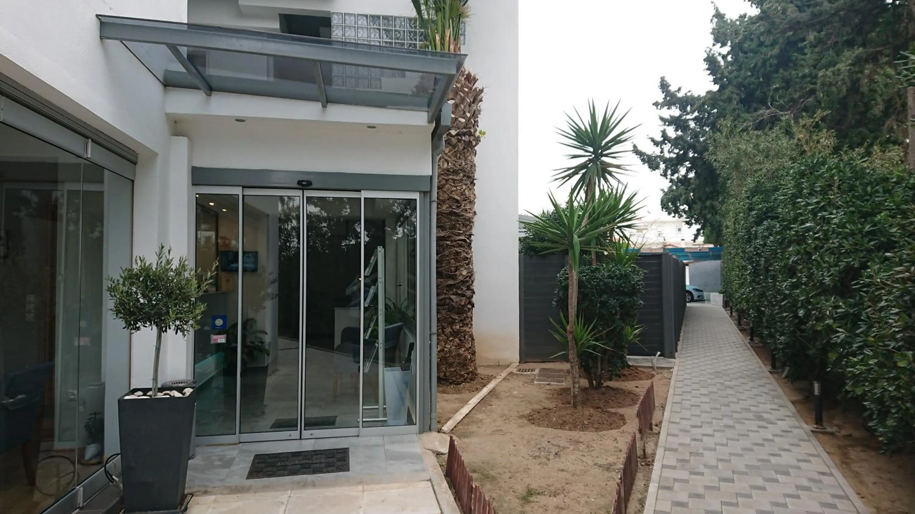 Facade/entrance in Diolkos Studios