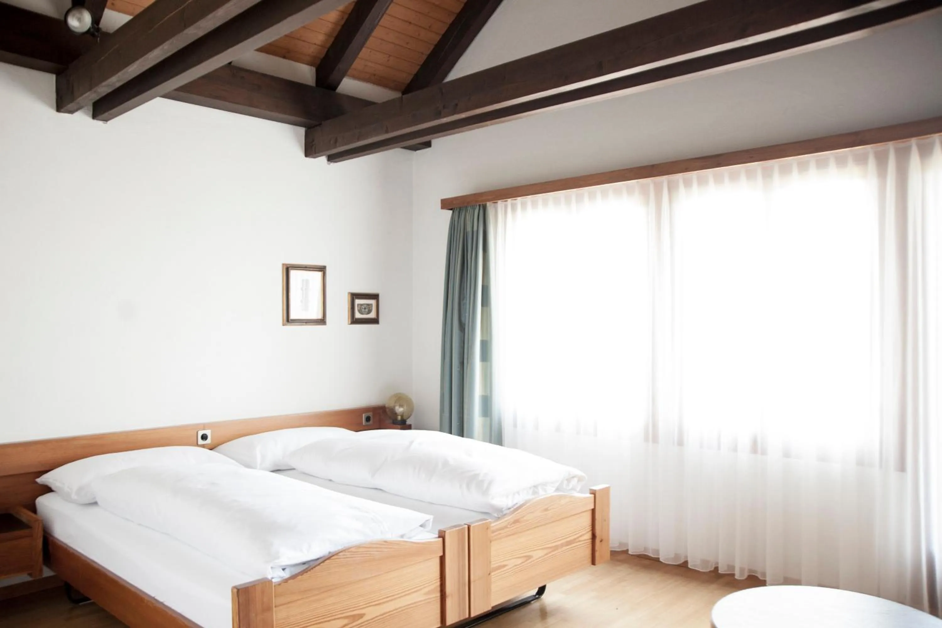 Bed in Hotel und Restaurant Wolfensberg