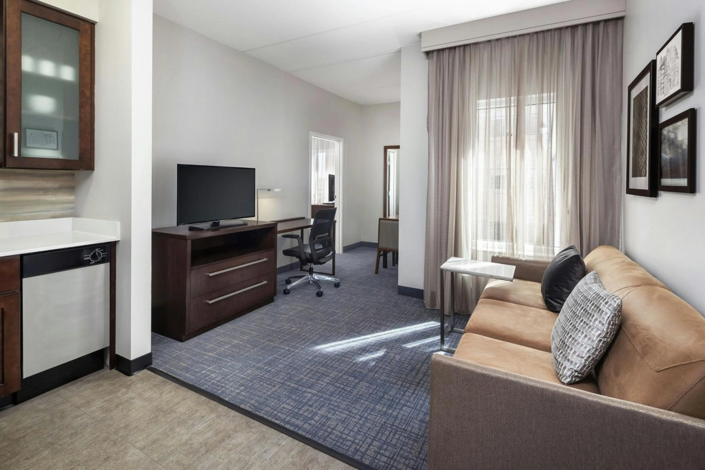 Living room in Residence Inn by Marriott Ann Arbor Downtown