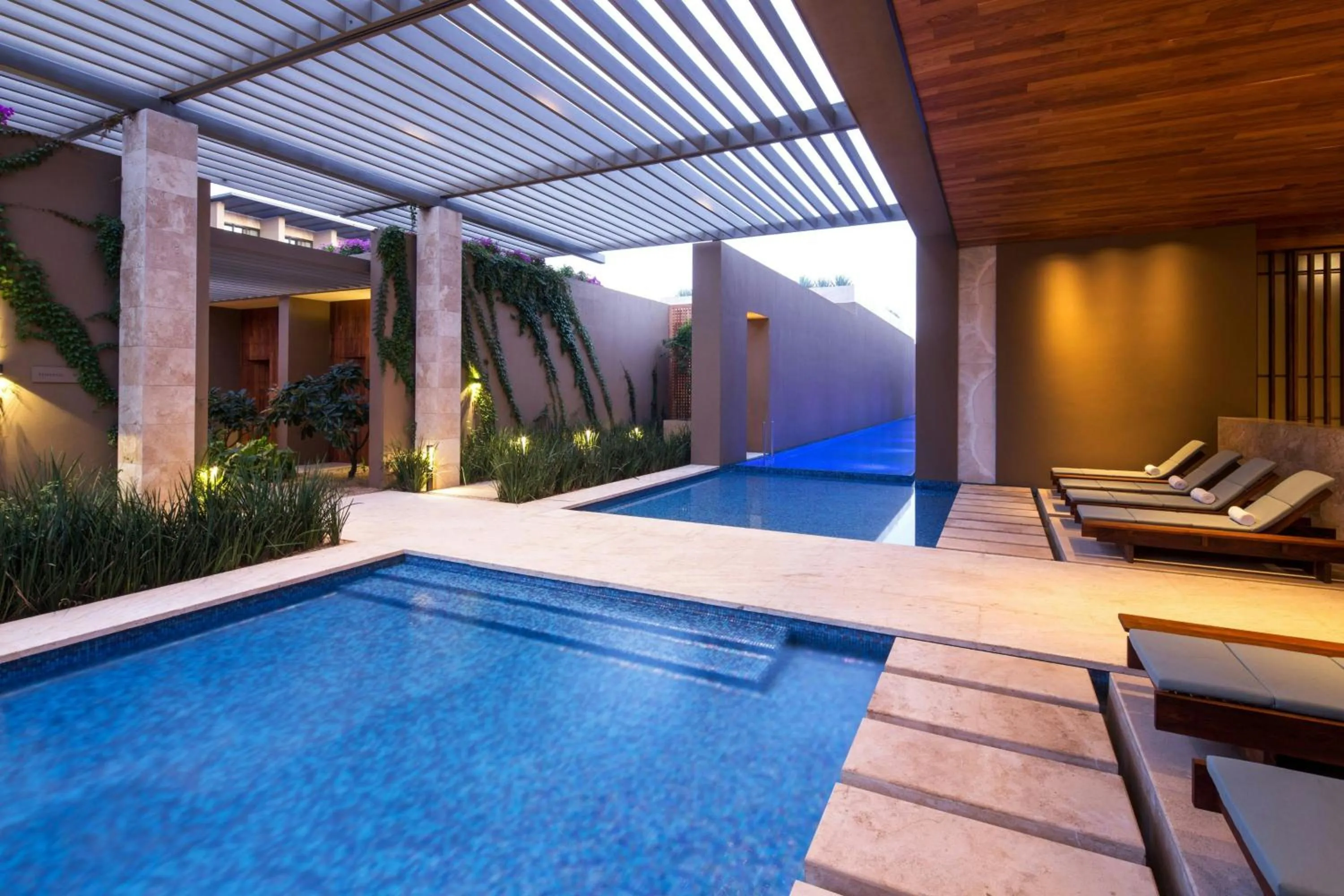 Swimming pool in JW Marriott Los Cabos Beach Resort & Spa