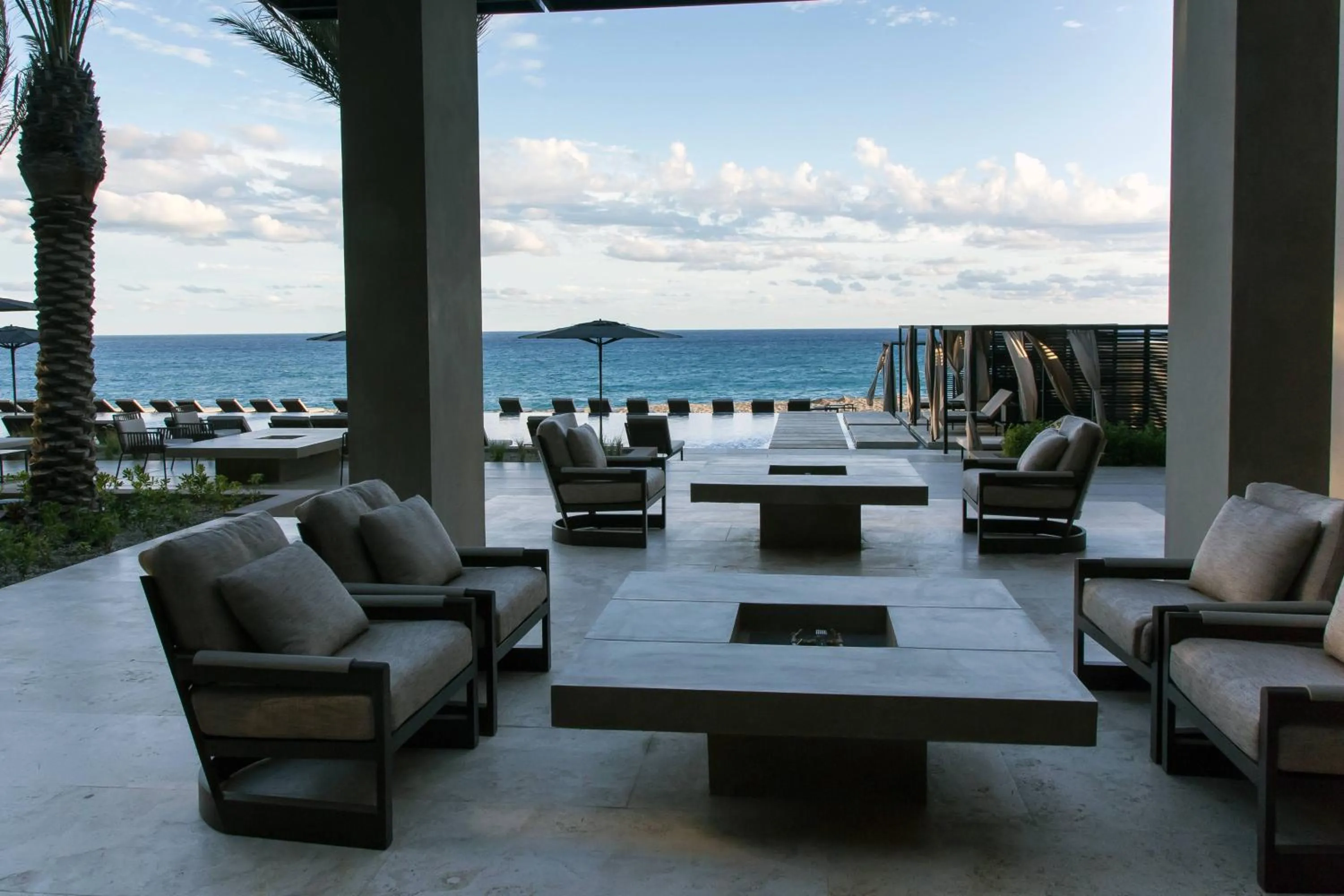 Lounge or bar in JW Marriott Los Cabos Beach Resort & Spa