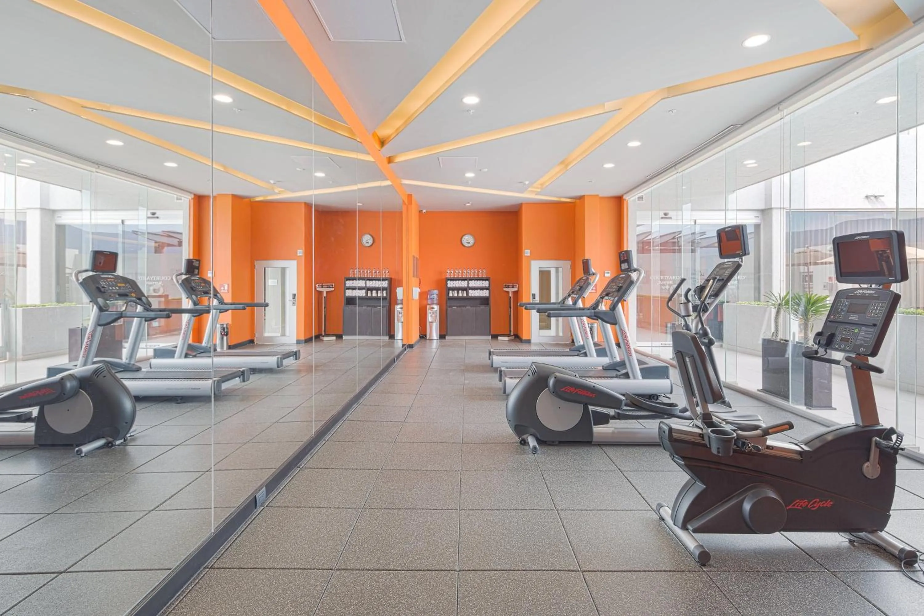 Fitness centre/facilities in Courtyard by Marriott Saltillo