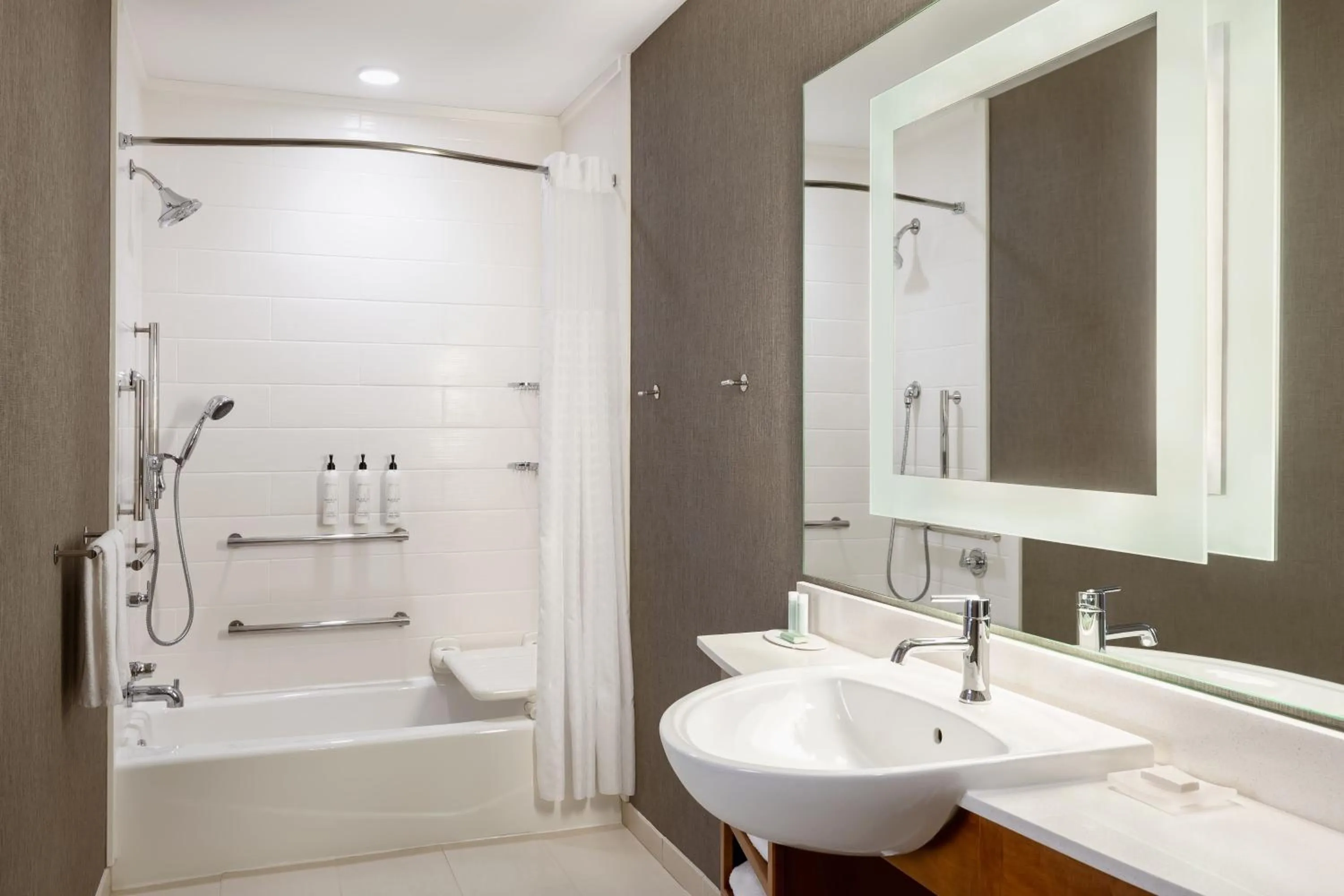 Bathroom in SpringHill Suites by Marriott Wisconsin Dells