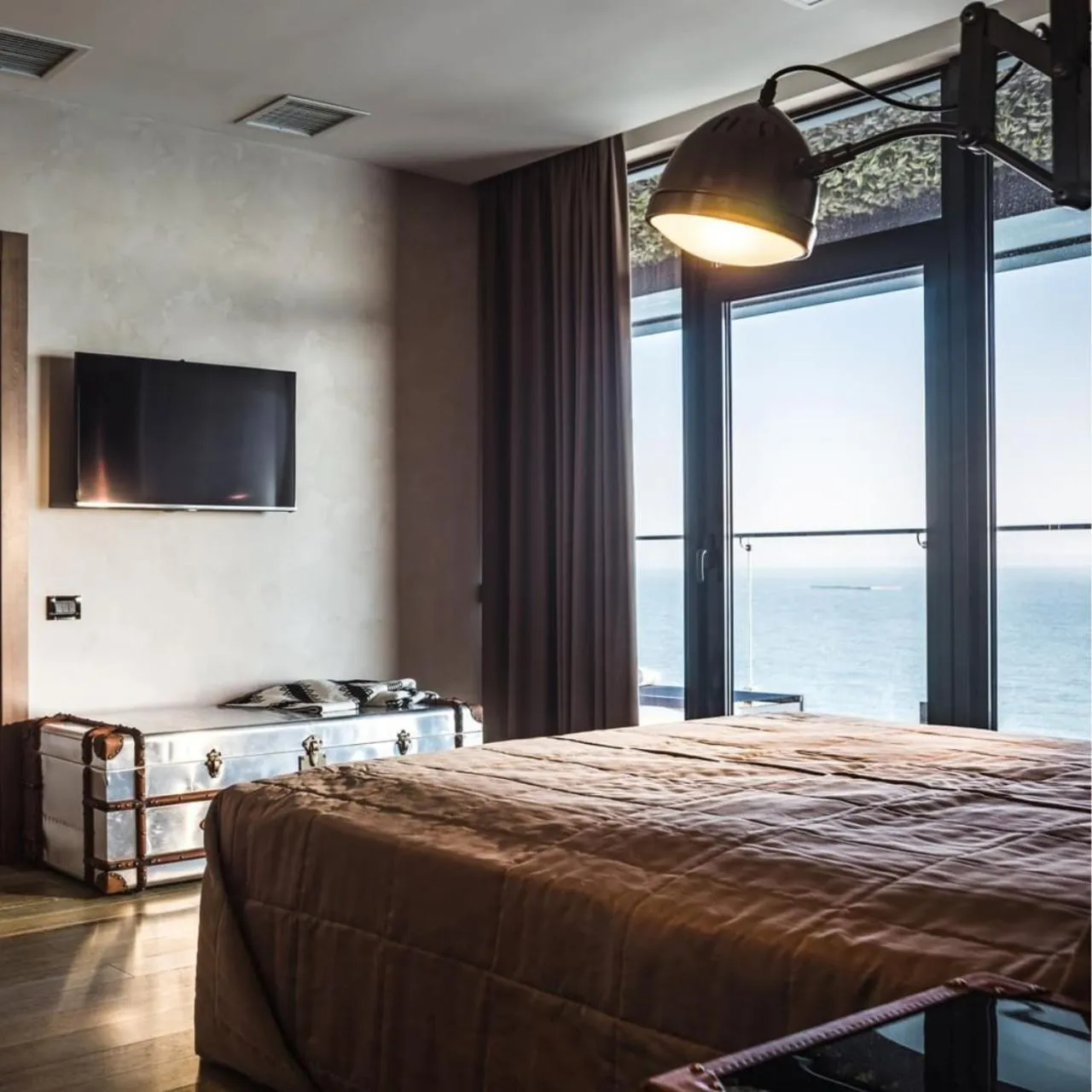 TV and multimedia, Bed in M1 Club Hotel